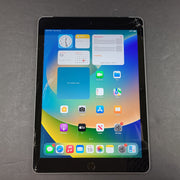 Apple iPad 5th Generation A1823 32GB Wi-Fi + 4G LTE Cellular 9.7in Gray SCREEN