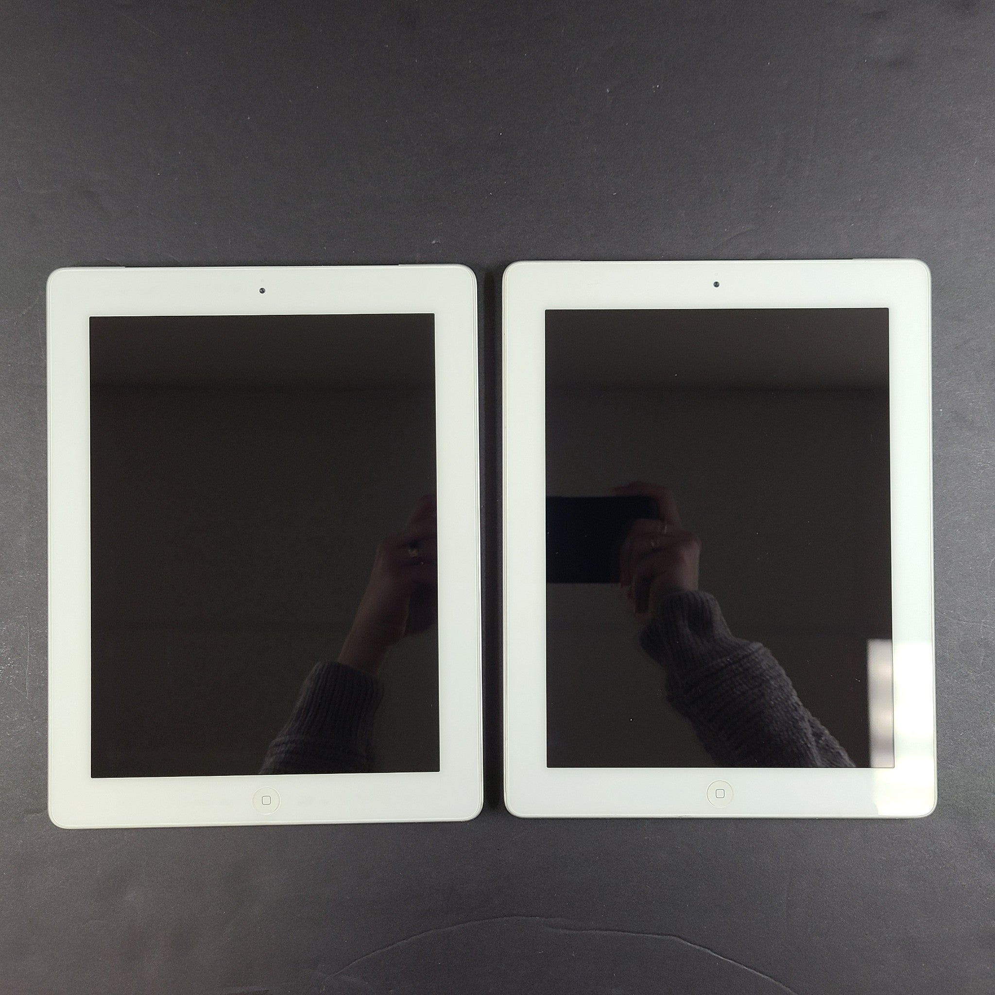 2x Apple iPad 2 A1396 16Gb Unlocked iPads - Great Condition Silver