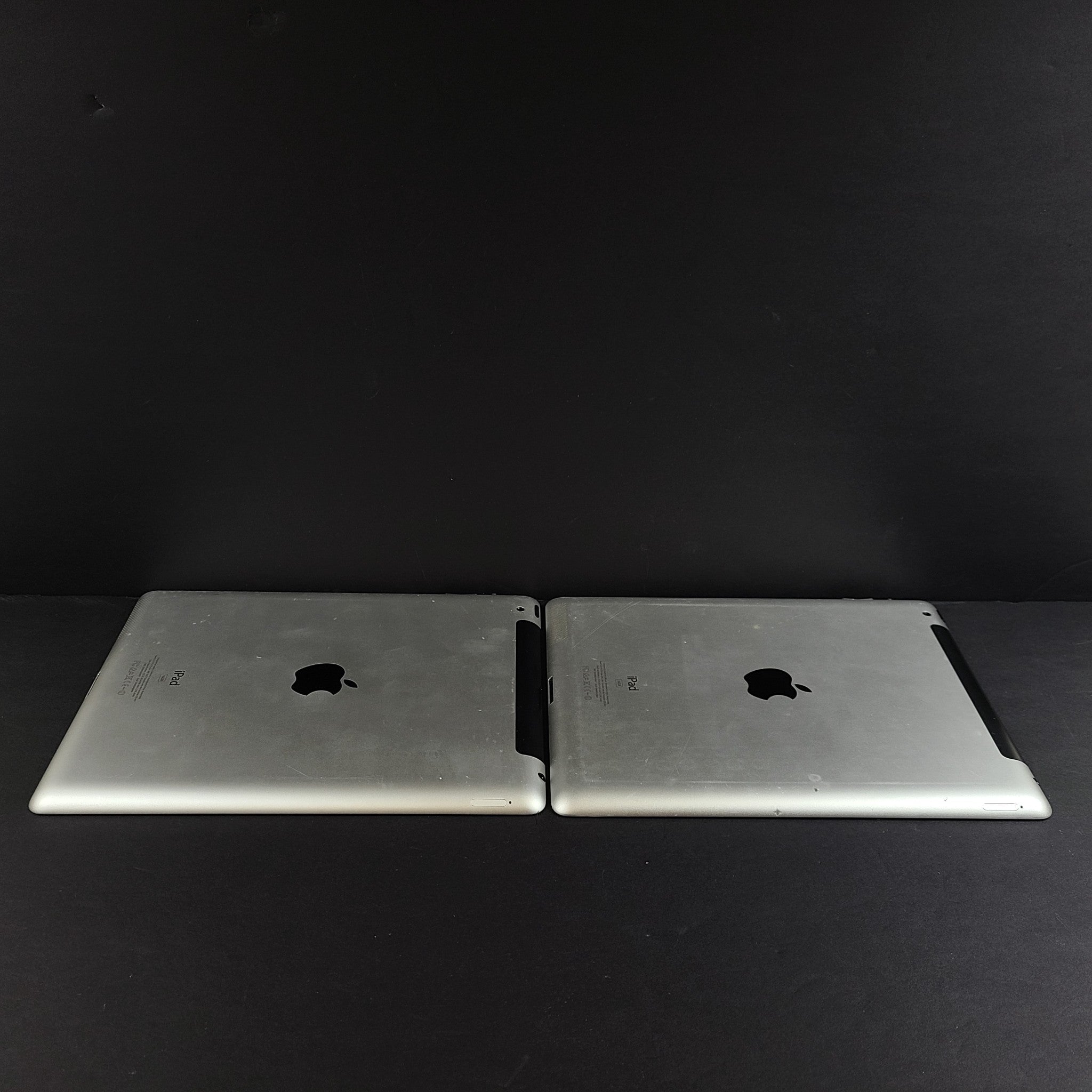 2x Apple iPad 2 A1396 16Gb Unlocked iPads - Great Condition Silver