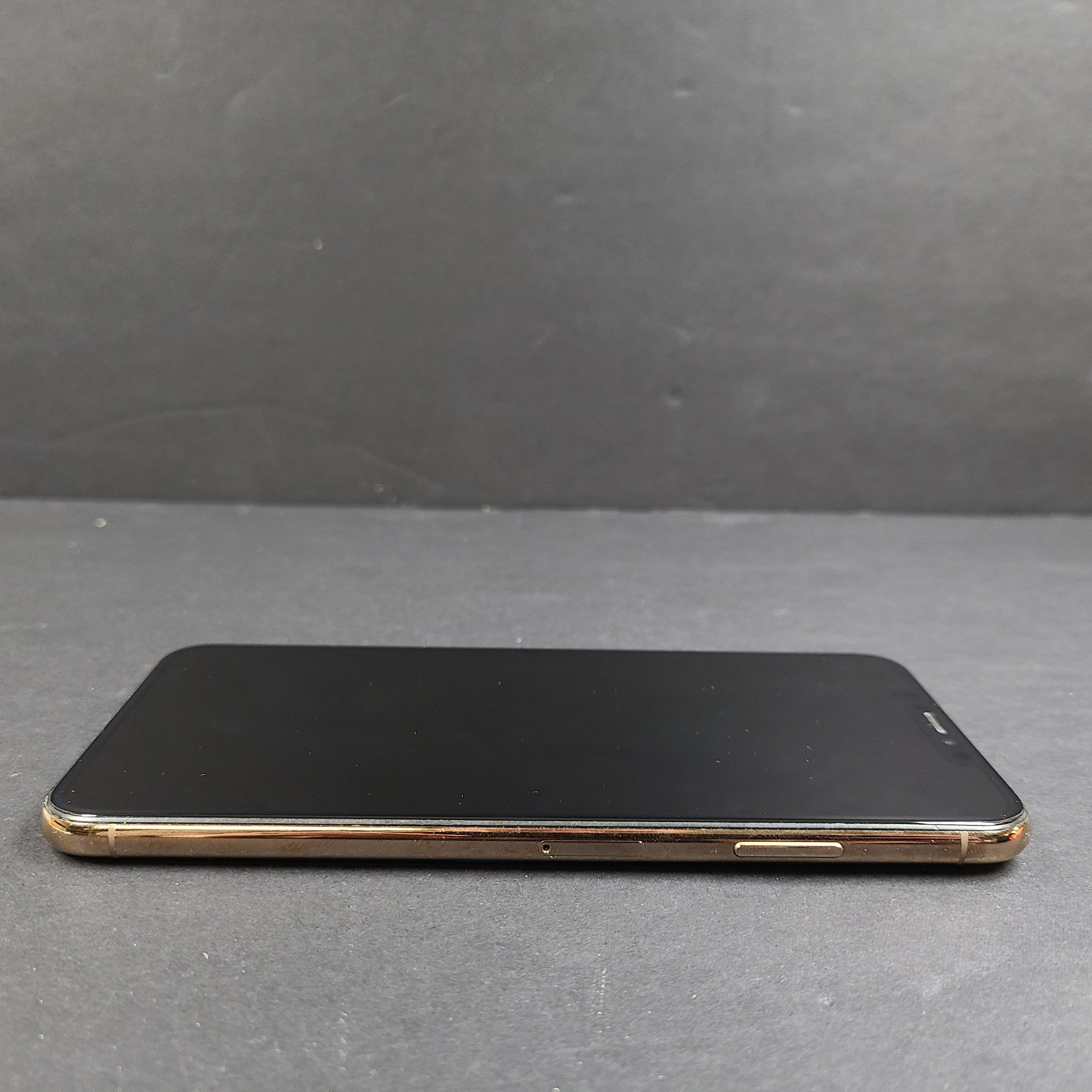 Apple iPhone XS Max - 512 GB - Gold (Unlocked) A2104 iOS Smartphone READ BACK