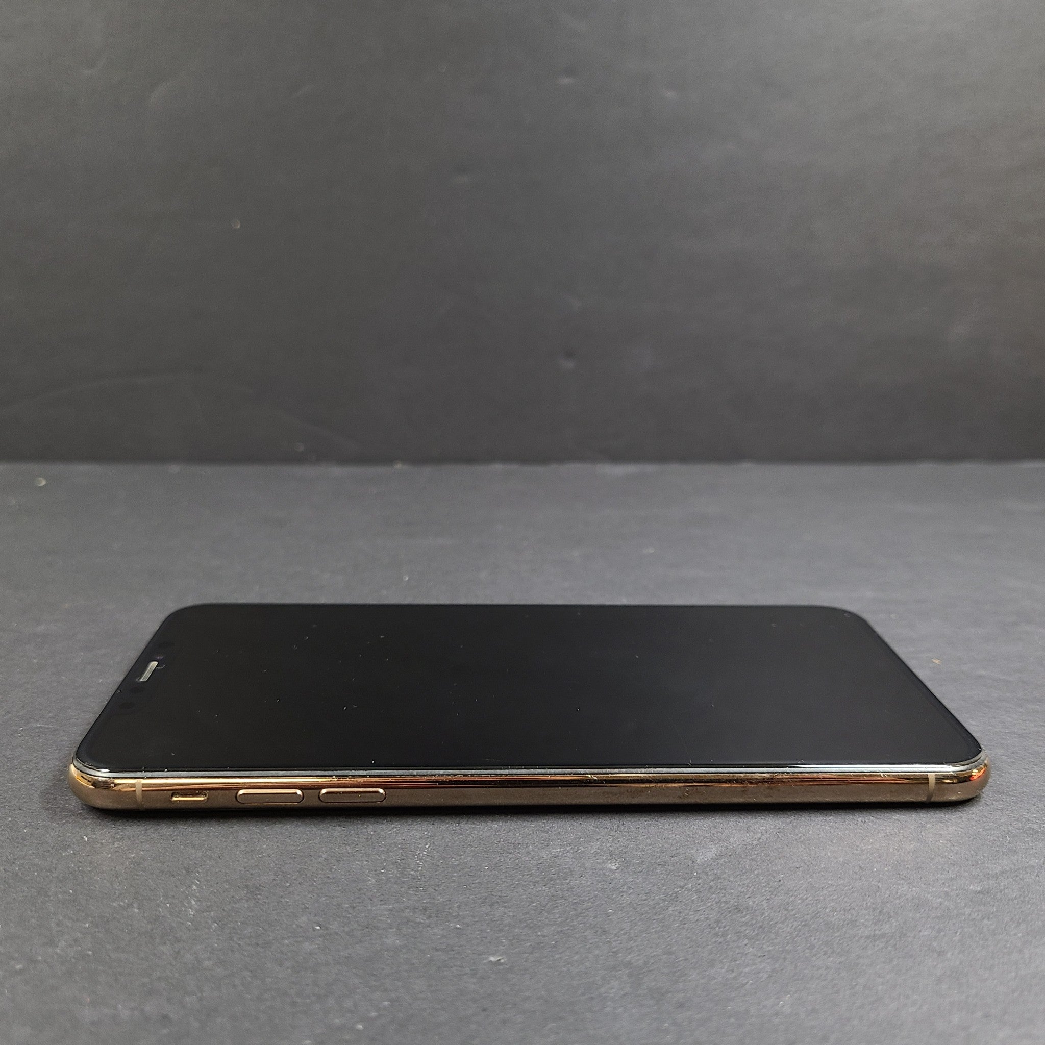 Apple iPhone XS Max - 512 GB - Gold (Unlocked) A2104 iOS Smartphone READ BACK