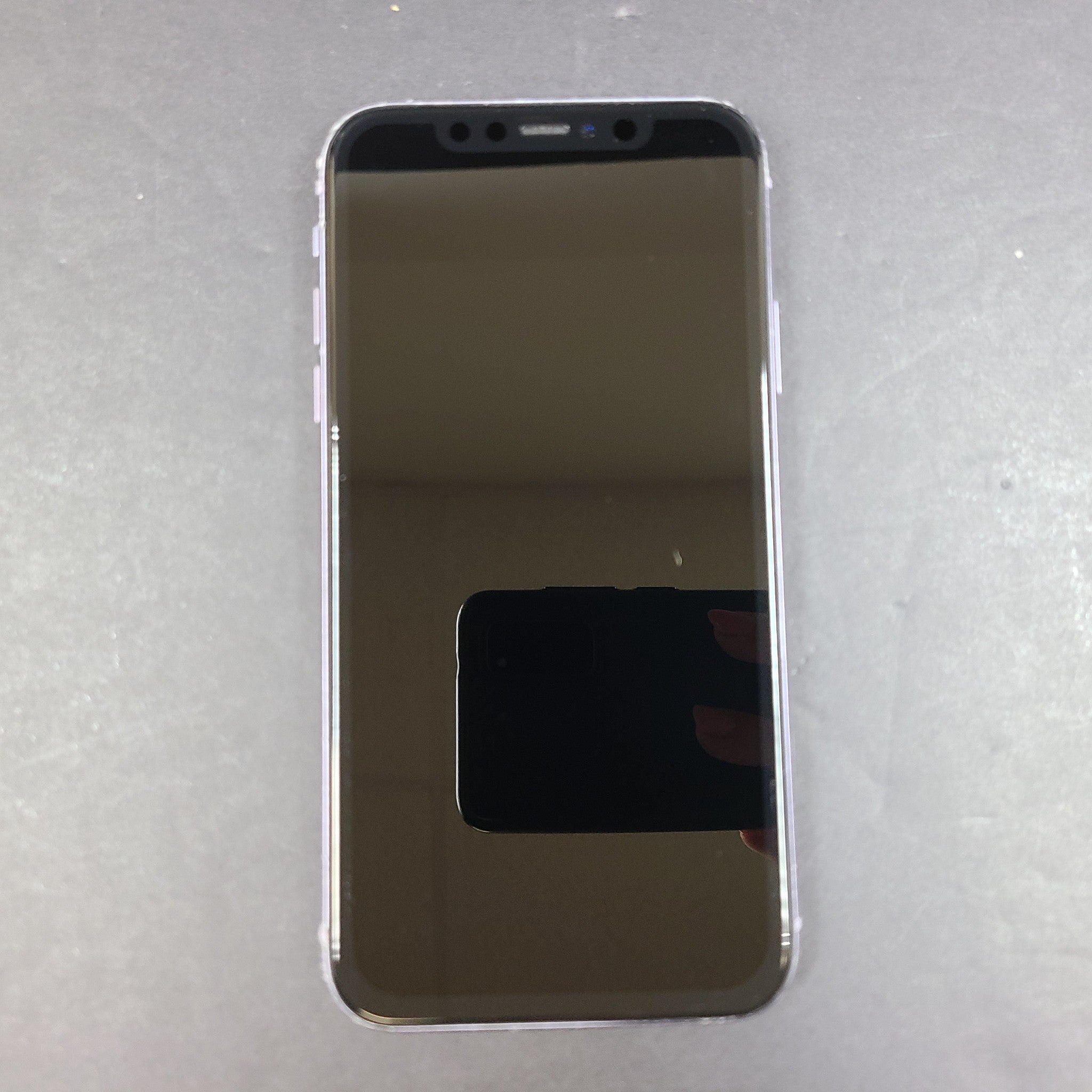 Apple iPhone 11 64GB Purple Unlocked A2111 (CDMA + GSM) READ Screen