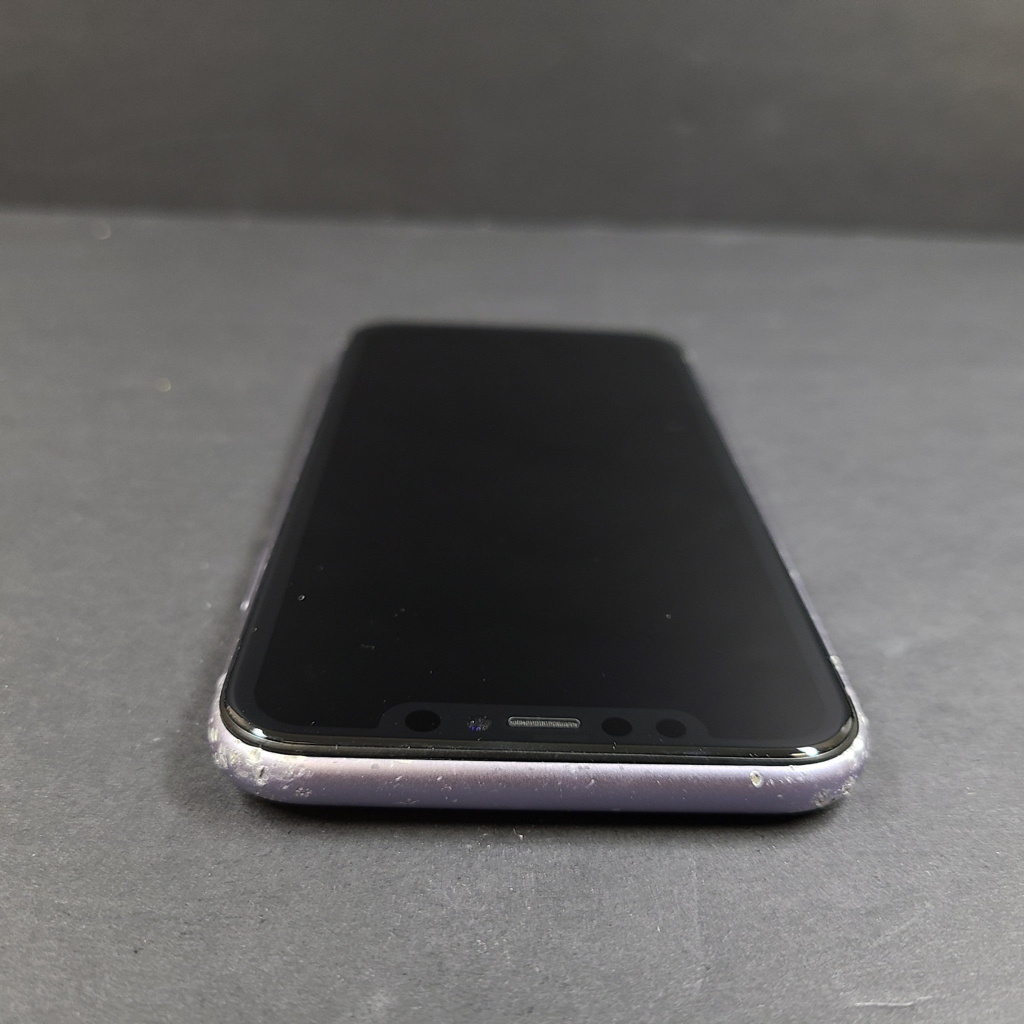 Apple iPhone 11 64GB Purple Unlocked A2111 (CDMA + GSM) READ Screen