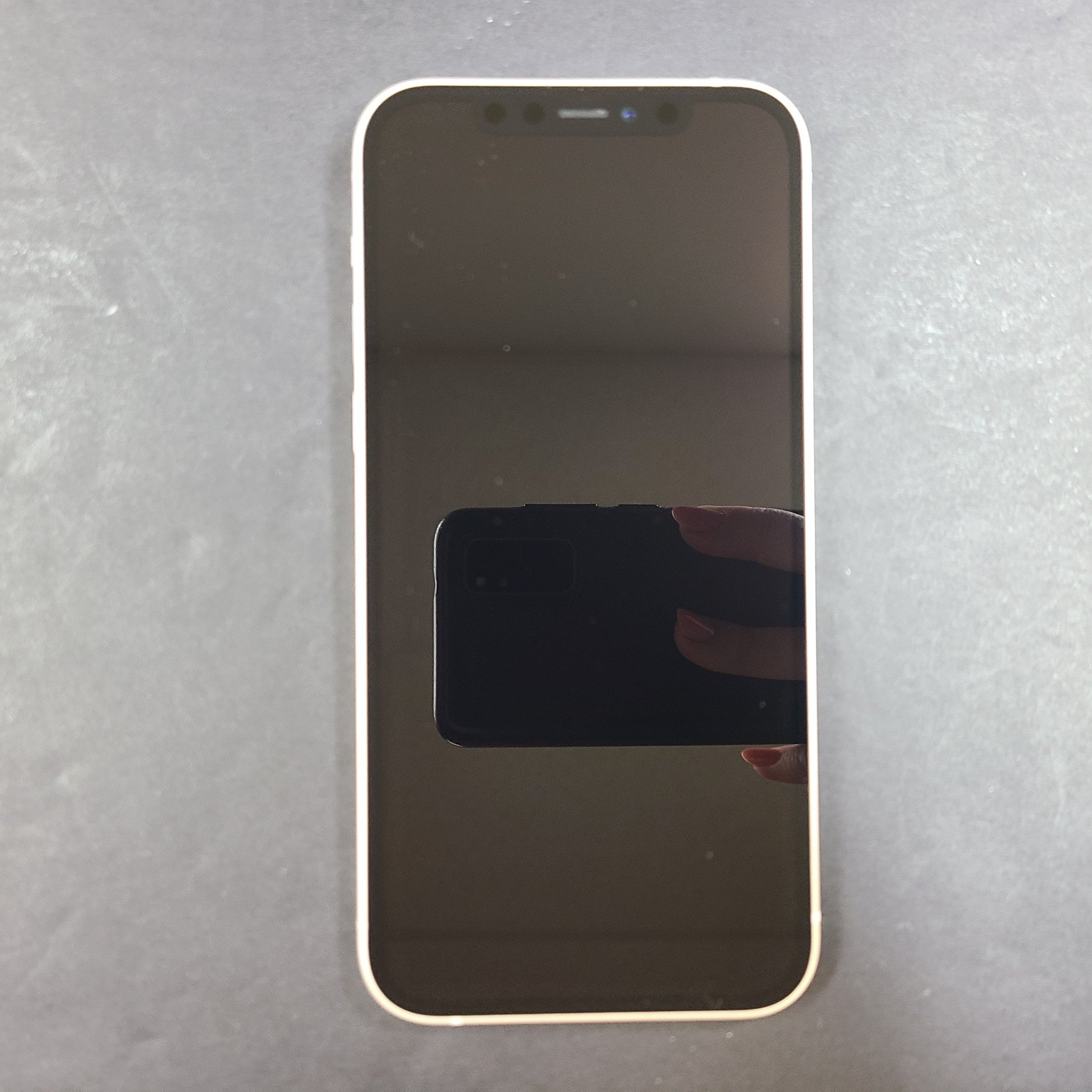 Apple iPhone 12 64 GB White Unlocked iOS Smartphone A2402 GRADE A