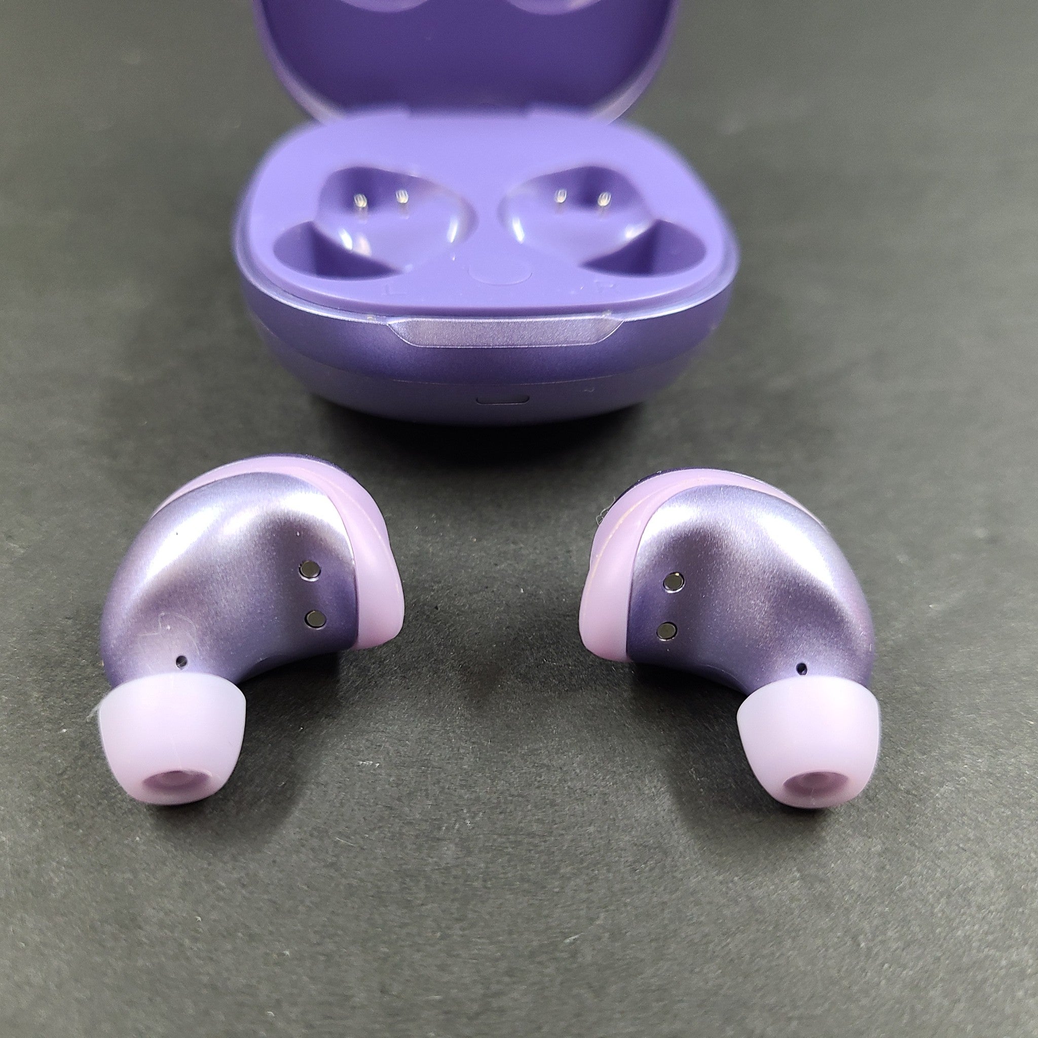 Raycon The Fitness RBE745 Pro Wireless Bluetooth In-Ear Earbuds Metallic Purple