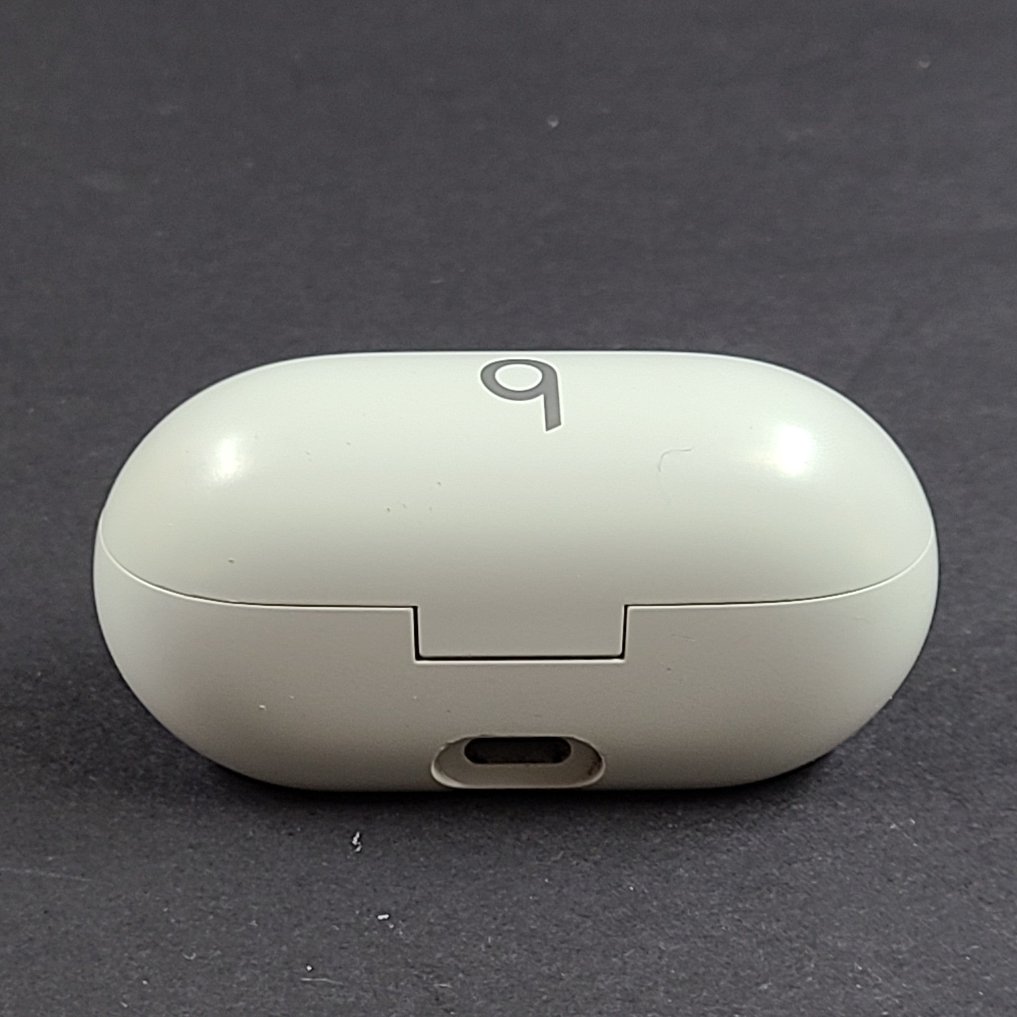 Beats by Dr. Dre Solo Buds CHARGING CASE ONLY A3152 - Gray