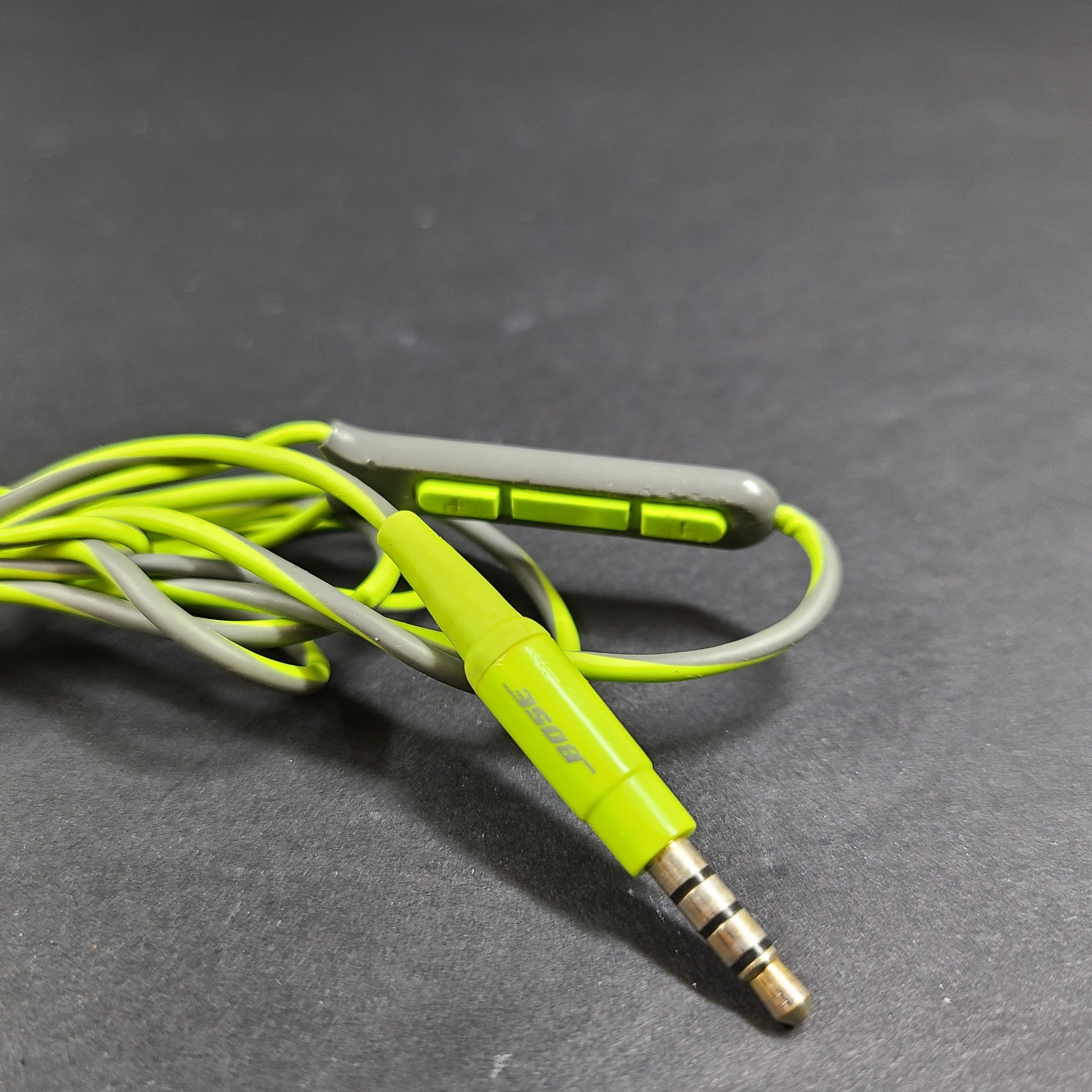 Bose SoundSport in-Ear Headphones 3.5mm Wired - Energy Green - *READ*