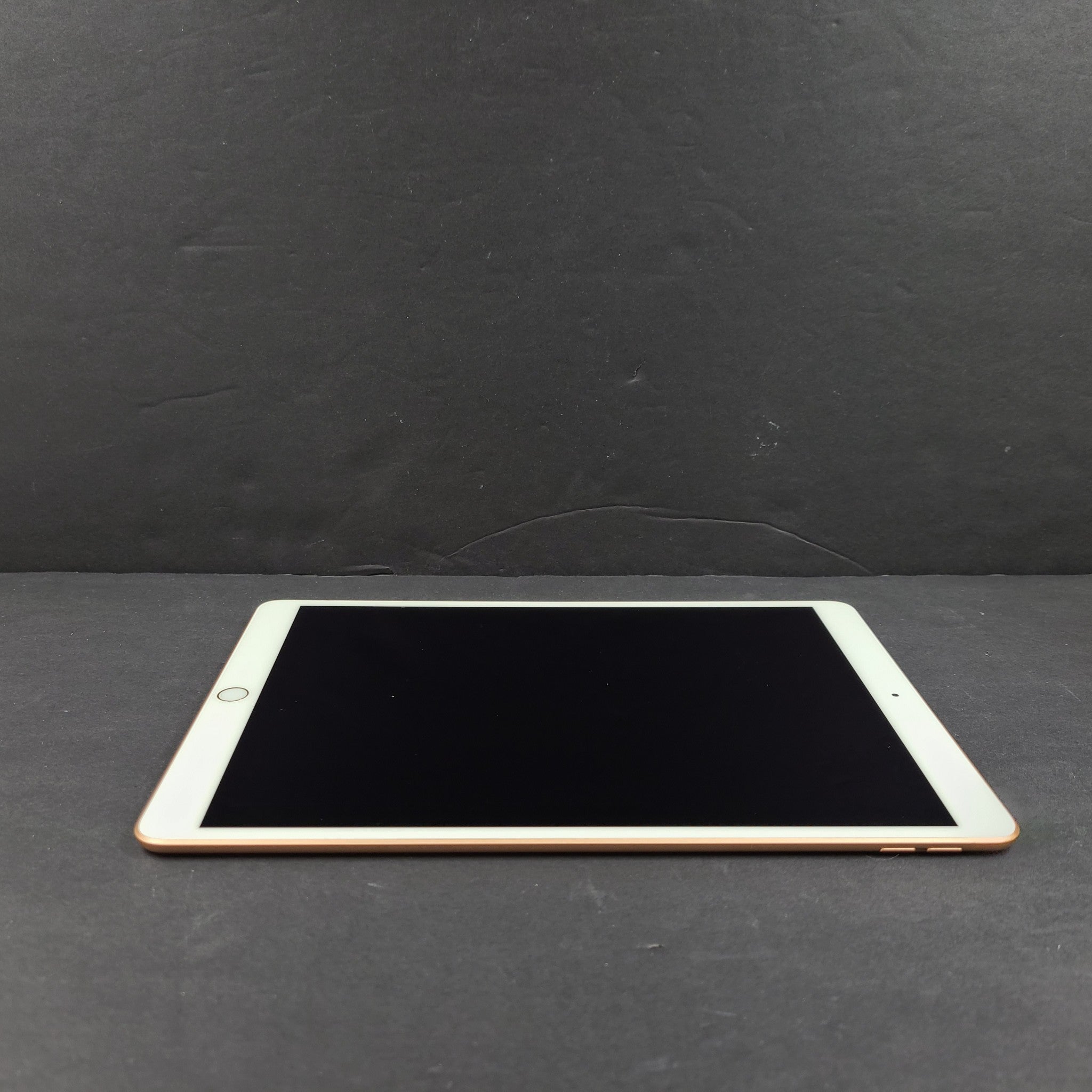 Apple iPad Air 3 (3rd Generation), A2152 , Wi-Fi, 10.5in - Gold - READ!!!
