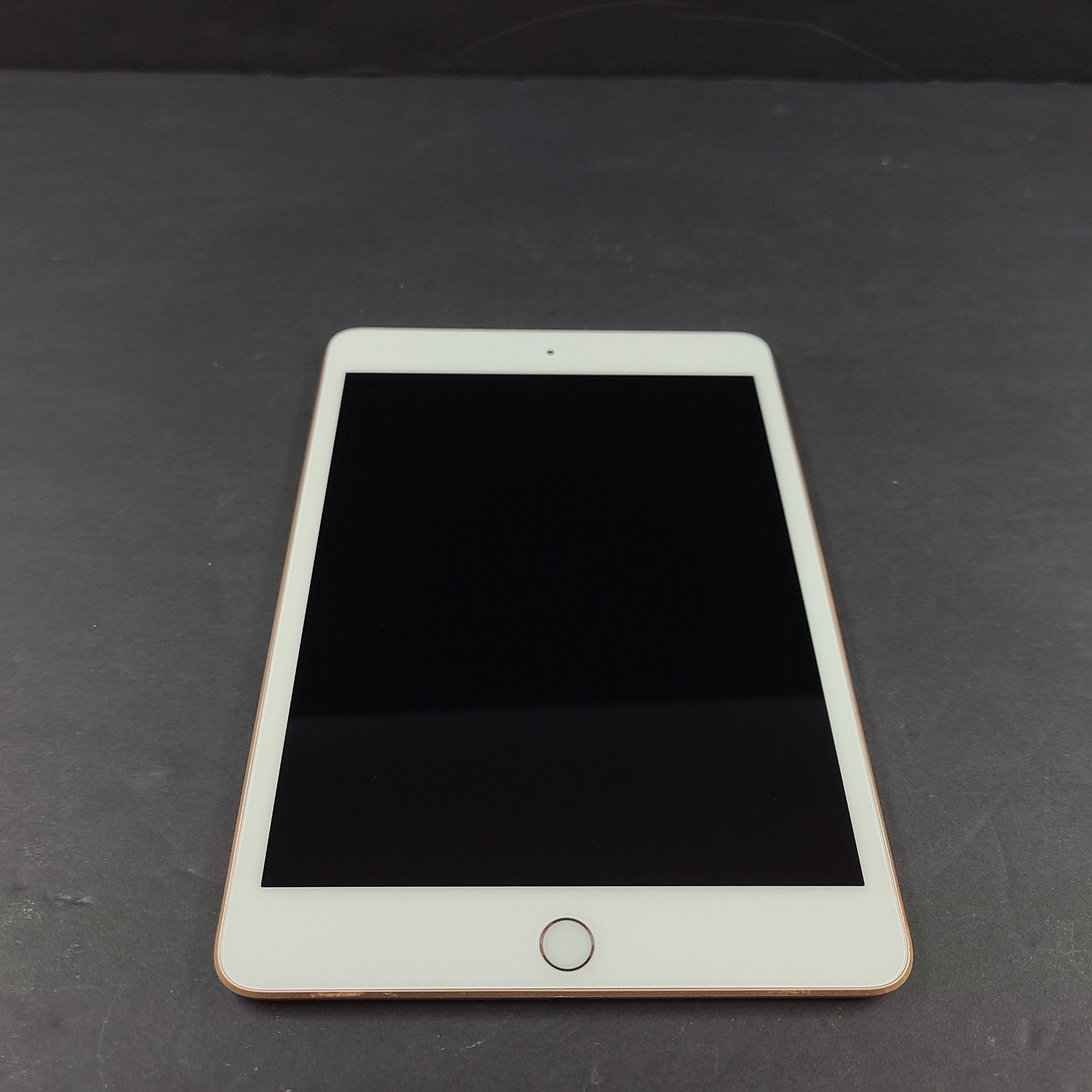 Apple iPad Mini 5 (5th Generation)  WiFi, 7.9in, A2133 Rose Gold FOR PARTS