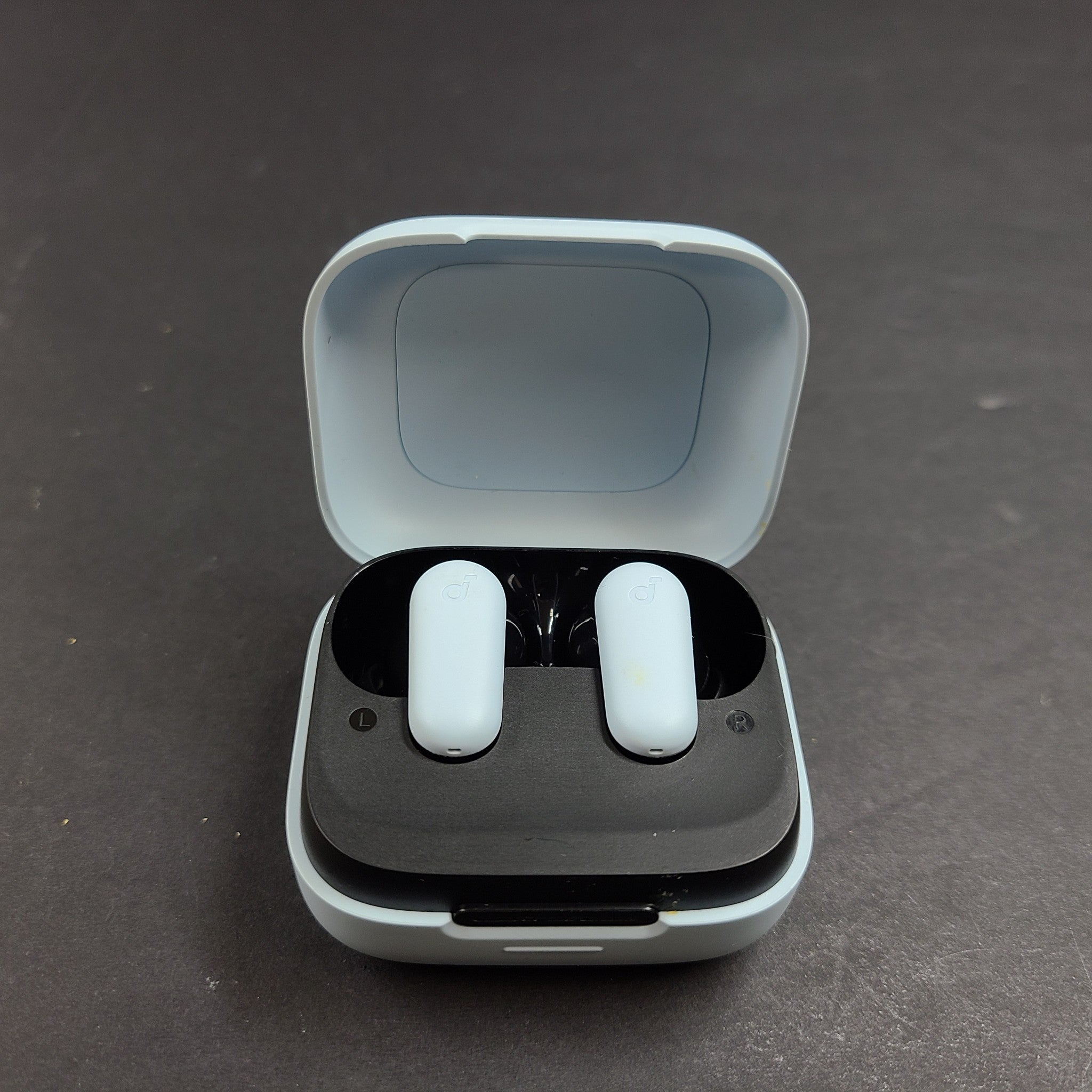 Anker Soundcore P30i Noise Cancelling Wireless Earbuds A3959 - Light Blue
