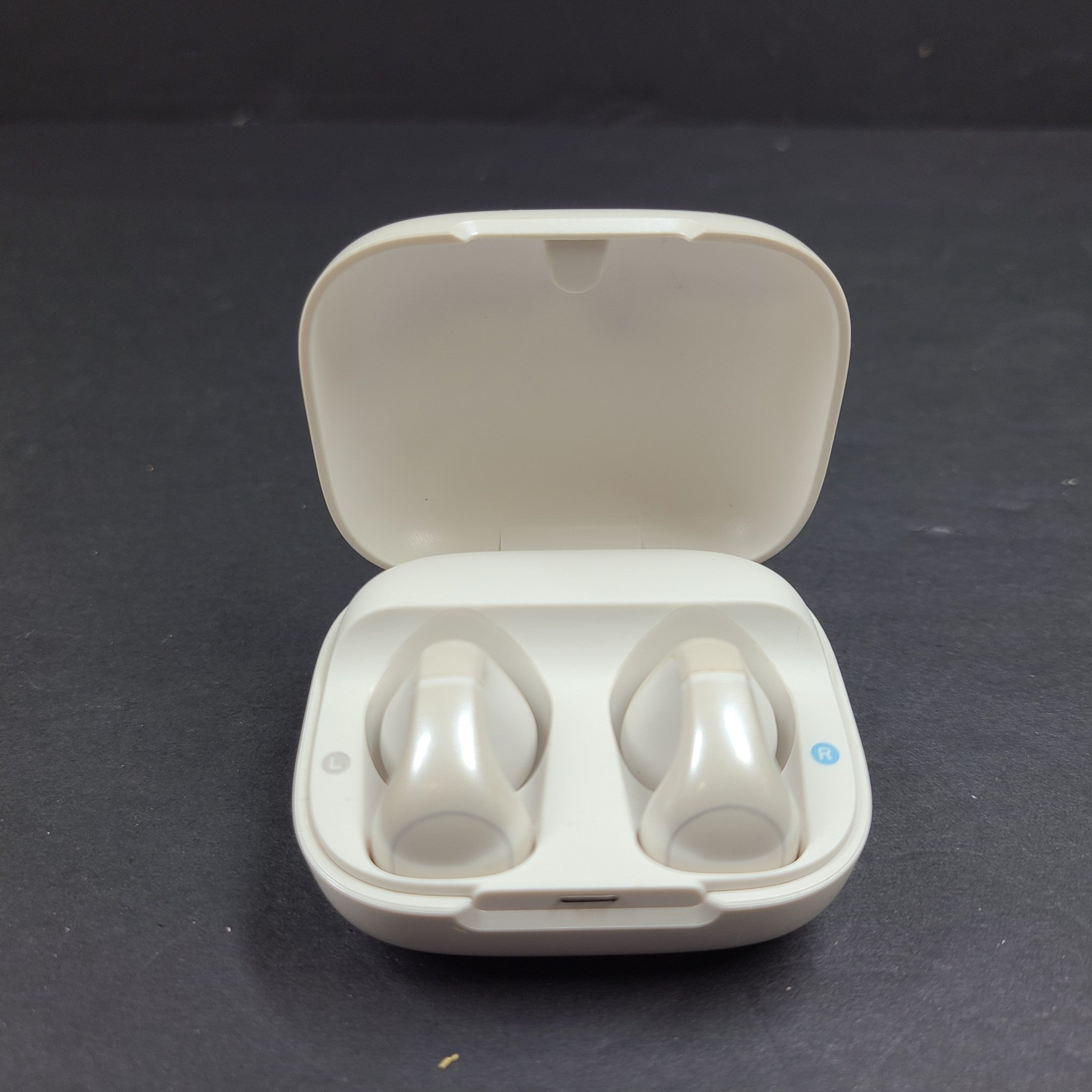 Soundcore C30i by Anker Open-Ear Earbuds Clip-On Standard A3330 - White