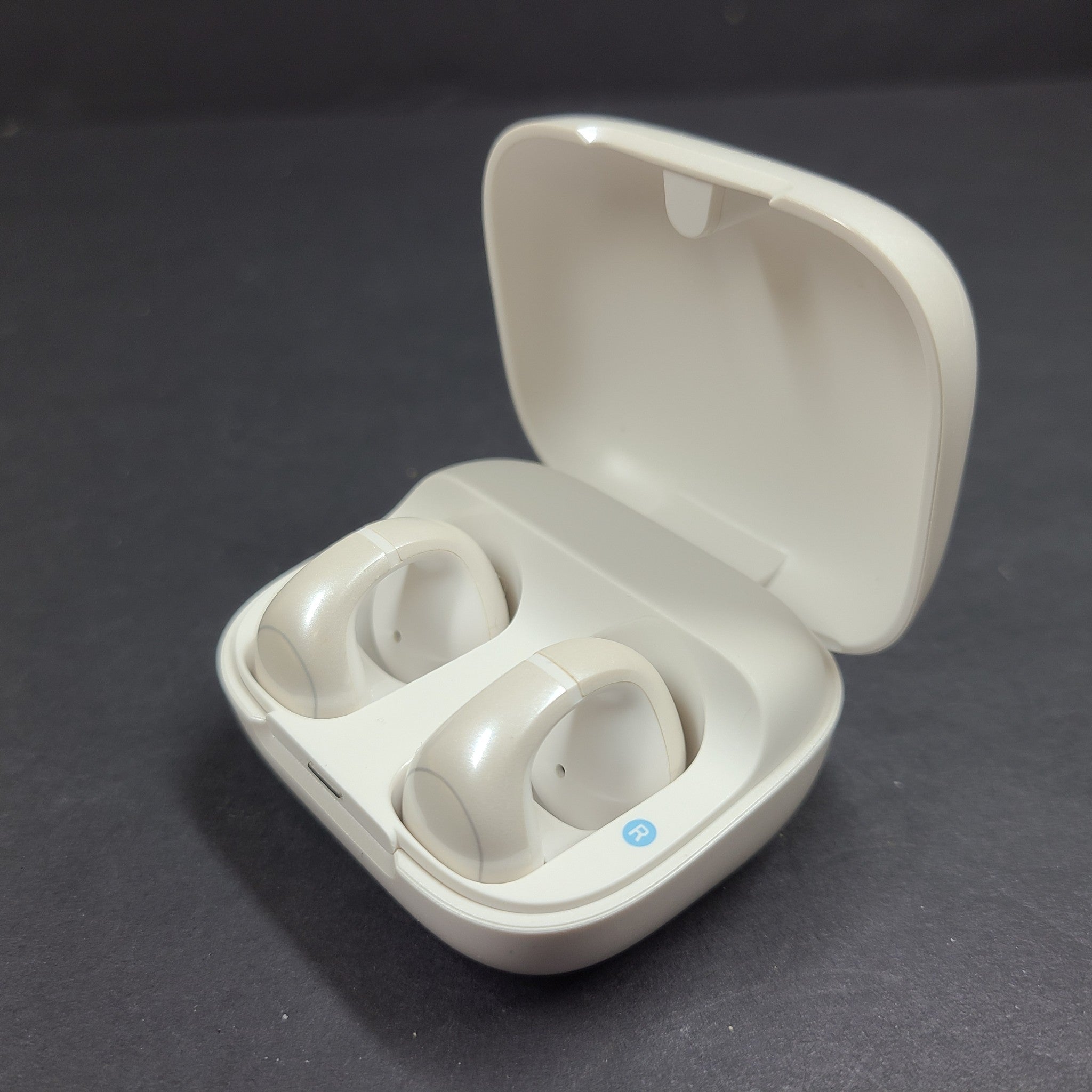 Soundcore C30i by Anker Open-Ear Earbuds Clip-On Standard A3330 - White