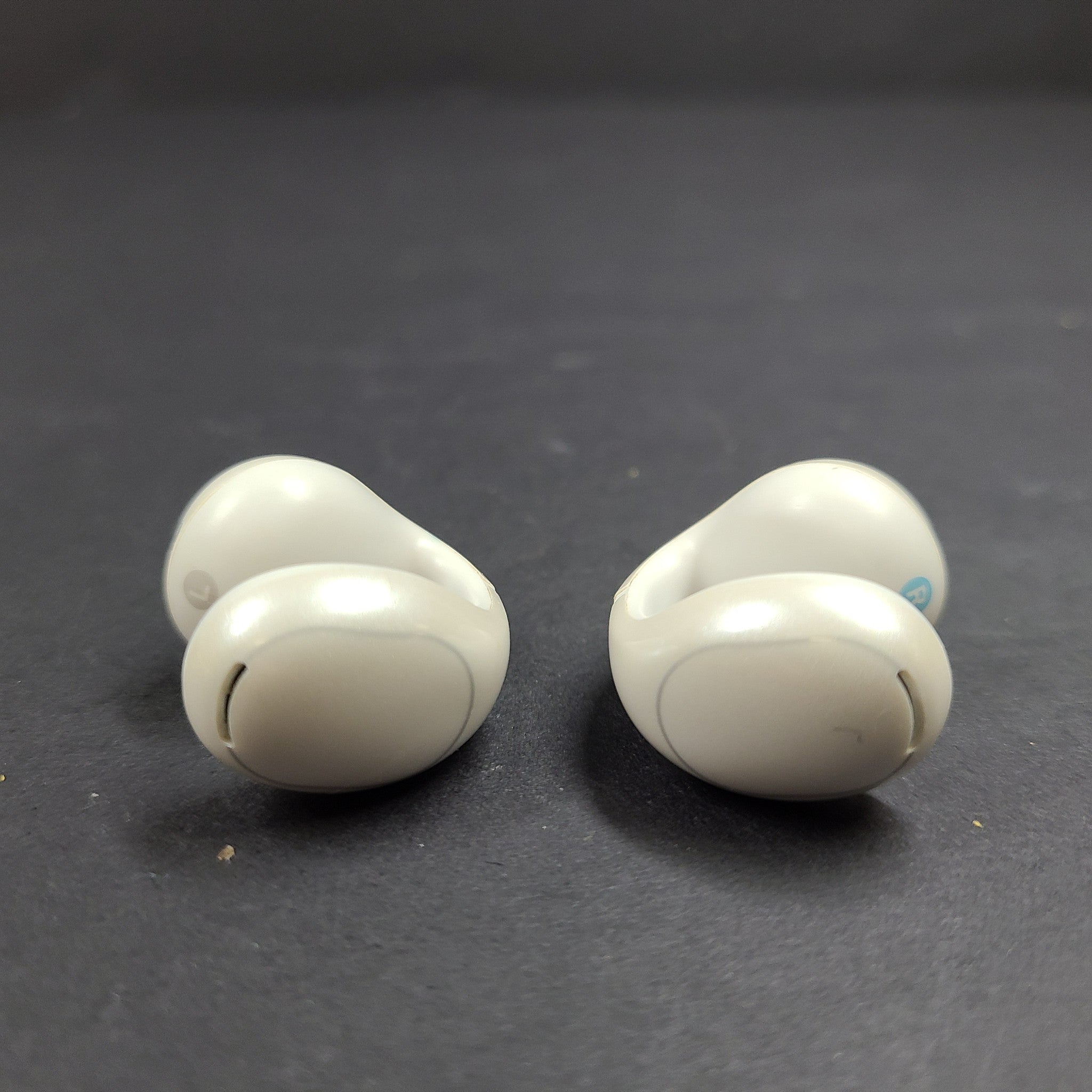 Soundcore C30i by Anker Open-Ear Earbuds Clip-On Standard A3330 - White