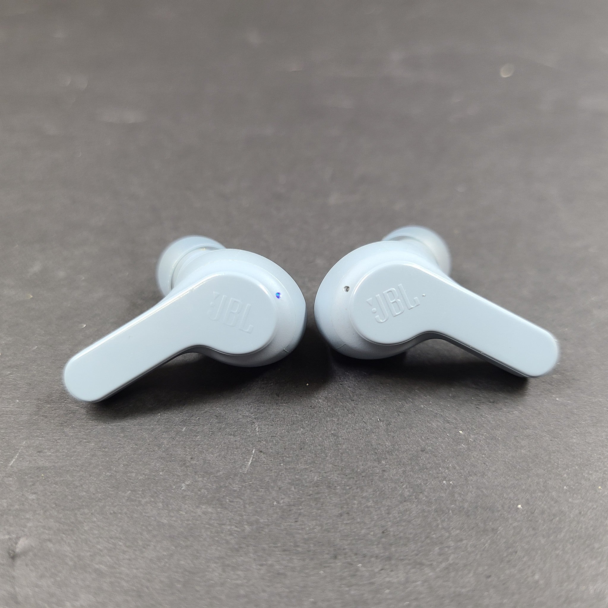 JBL VIBE 200 TWS True Wireless Bluetooth In-Ear Earbuds Headset - Light Blue