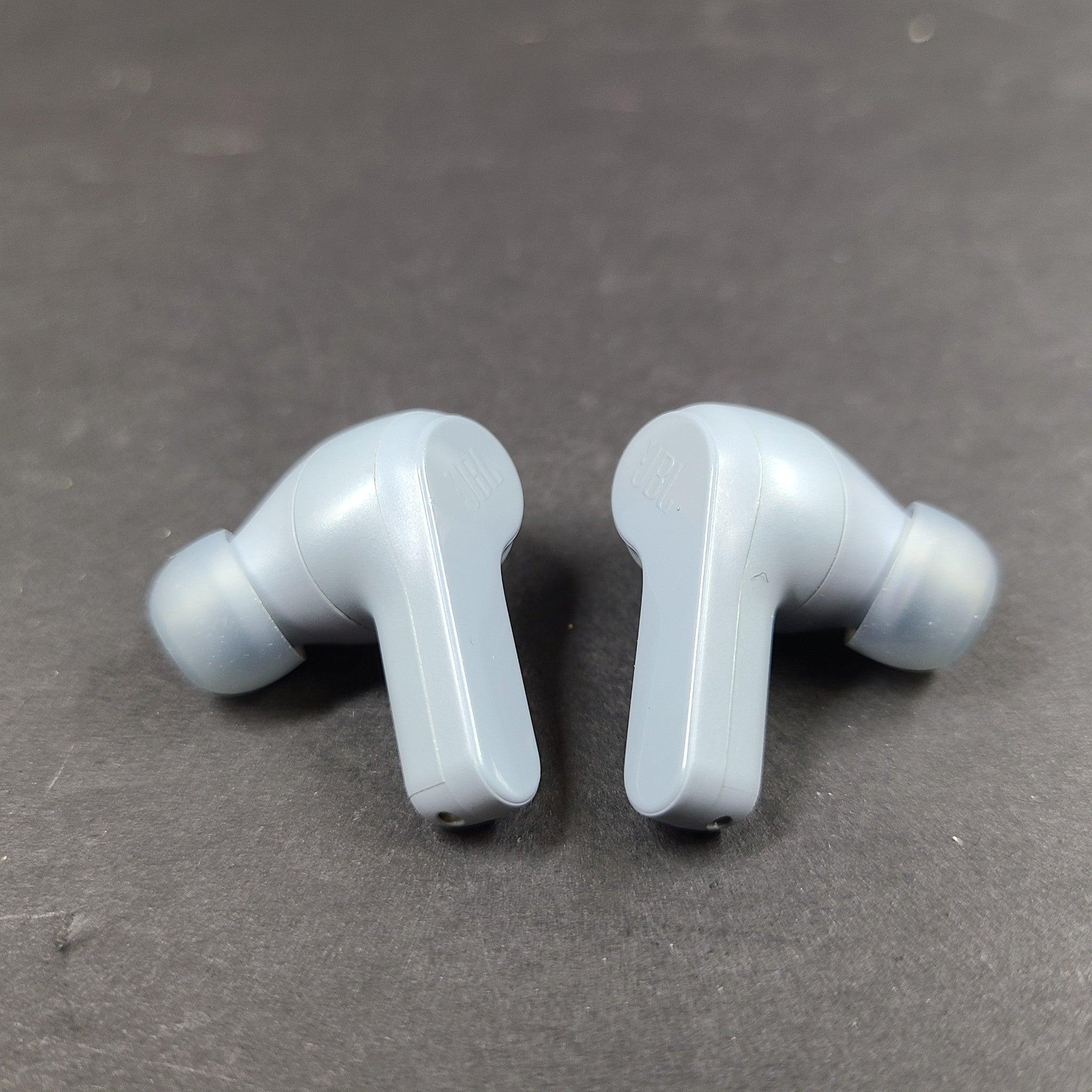 JBL VIBE 200 TWS True Wireless Bluetooth In-Ear Earbuds Headset - Light Blue