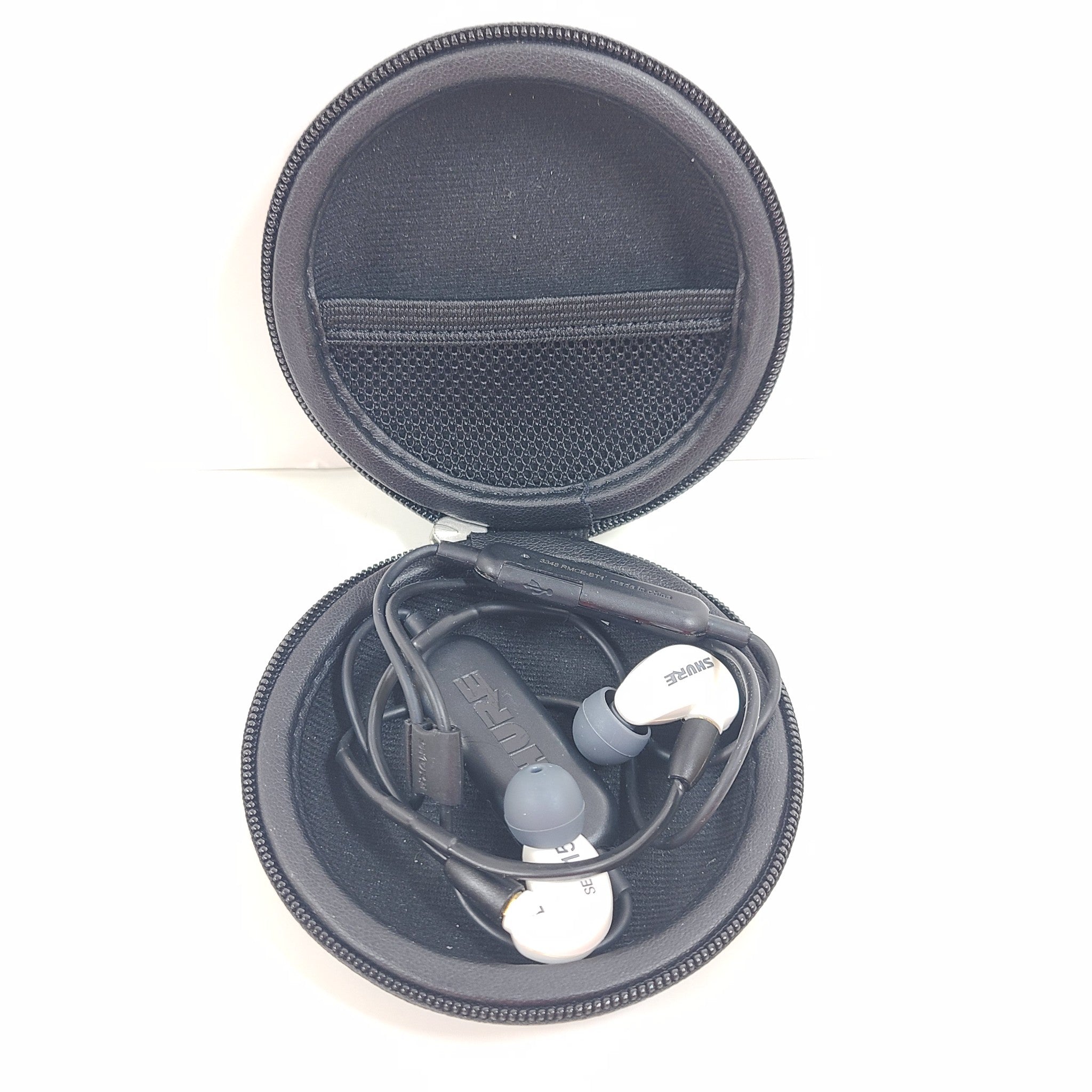 Shure SE215In-Ear Monitors Earbuds Earphones +RMCE-BT1 Bluetooth Adapter - White