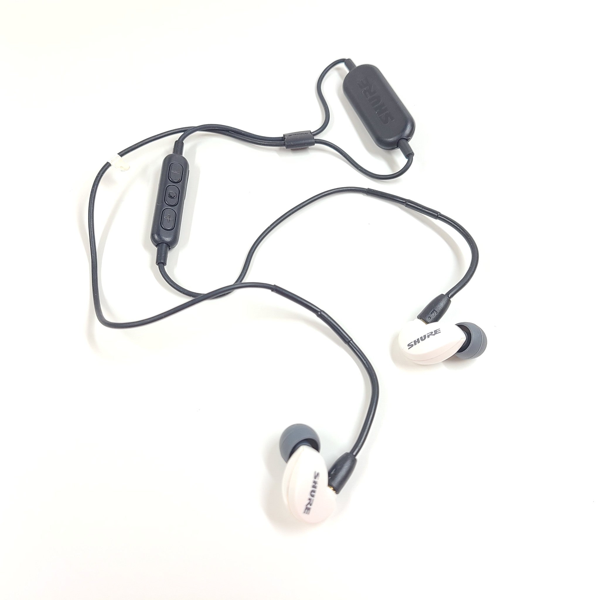 Shure SE215In-Ear Monitors Earbuds Earphones +RMCE-BT1 Bluetooth Adapter - White