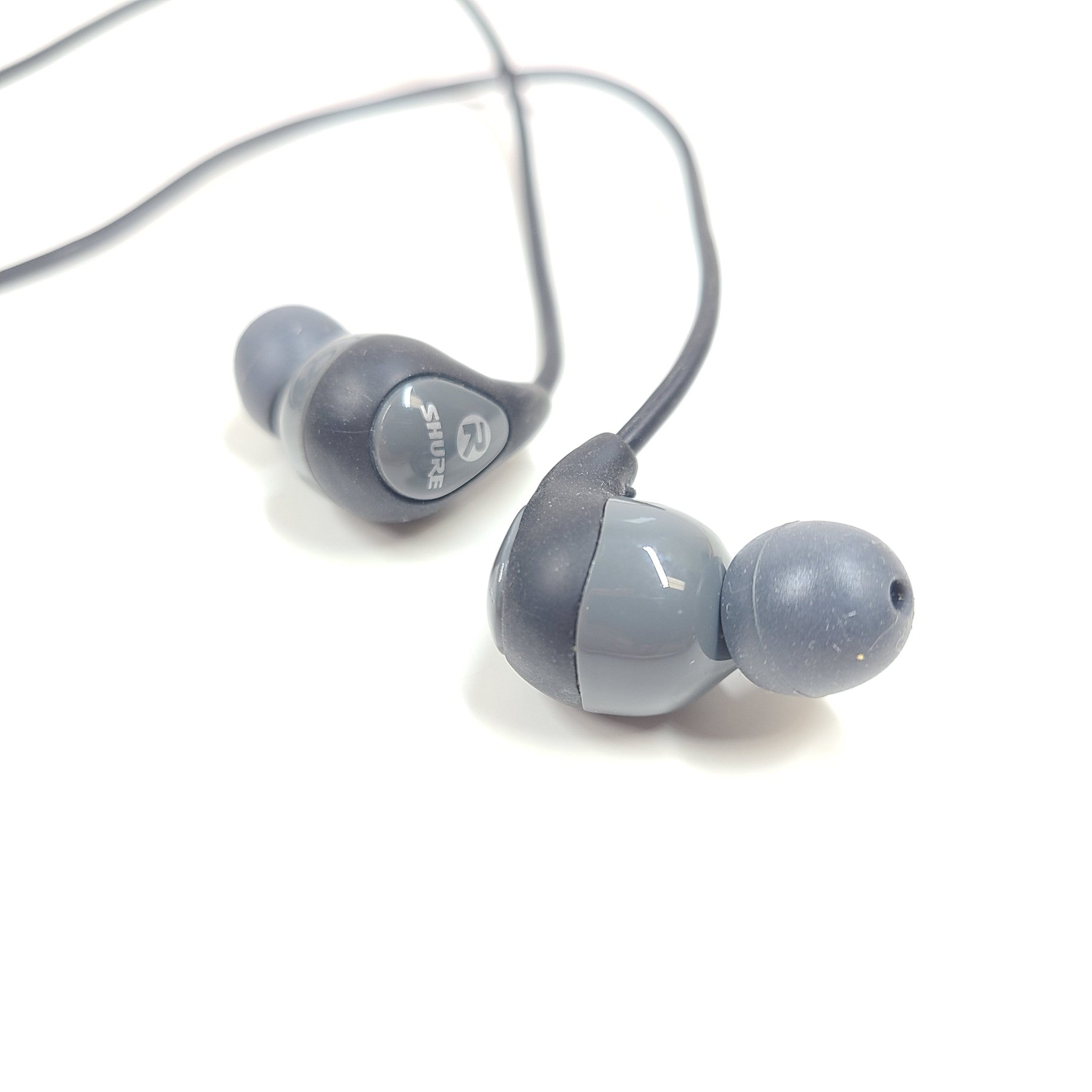 Shure SE112m+ Sound Isolating Earphones Earbuds with Case