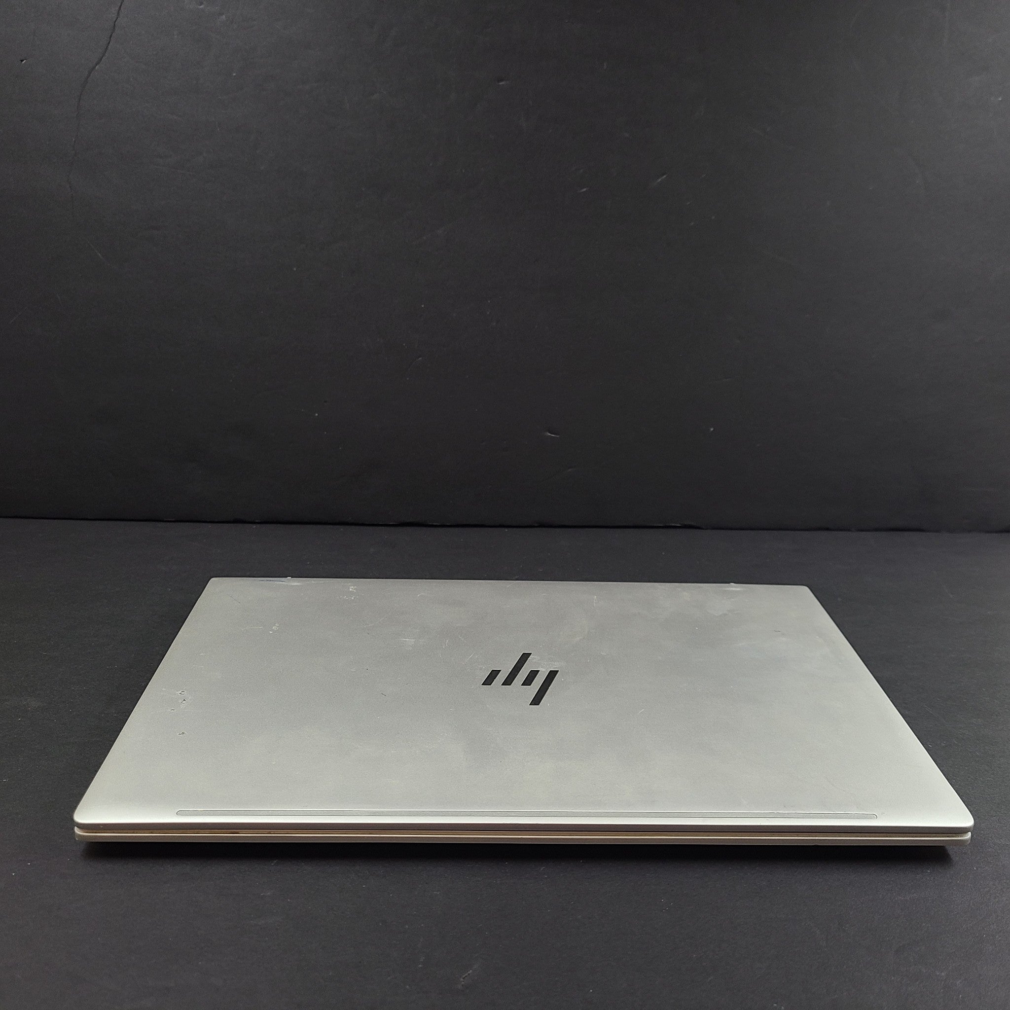 HP Envy 13-ba1030ca 13.3" i5-1135G7 8GB 256GB SSD Win 11 CRACKED SCREEN / READ