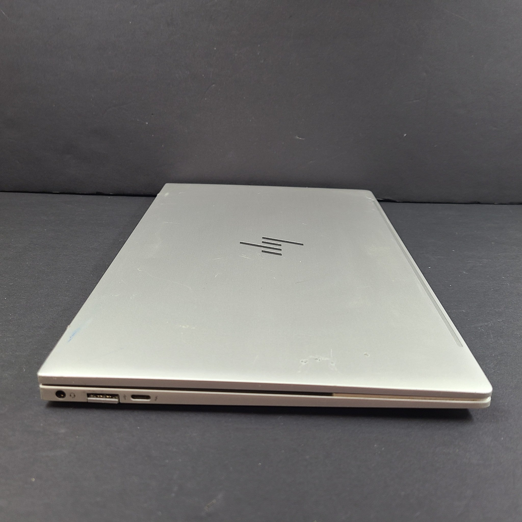 HP Envy 13-ba1030ca 13.3" i5-1135G7 8GB 256GB SSD Win 11 CRACKED SCREEN / READ