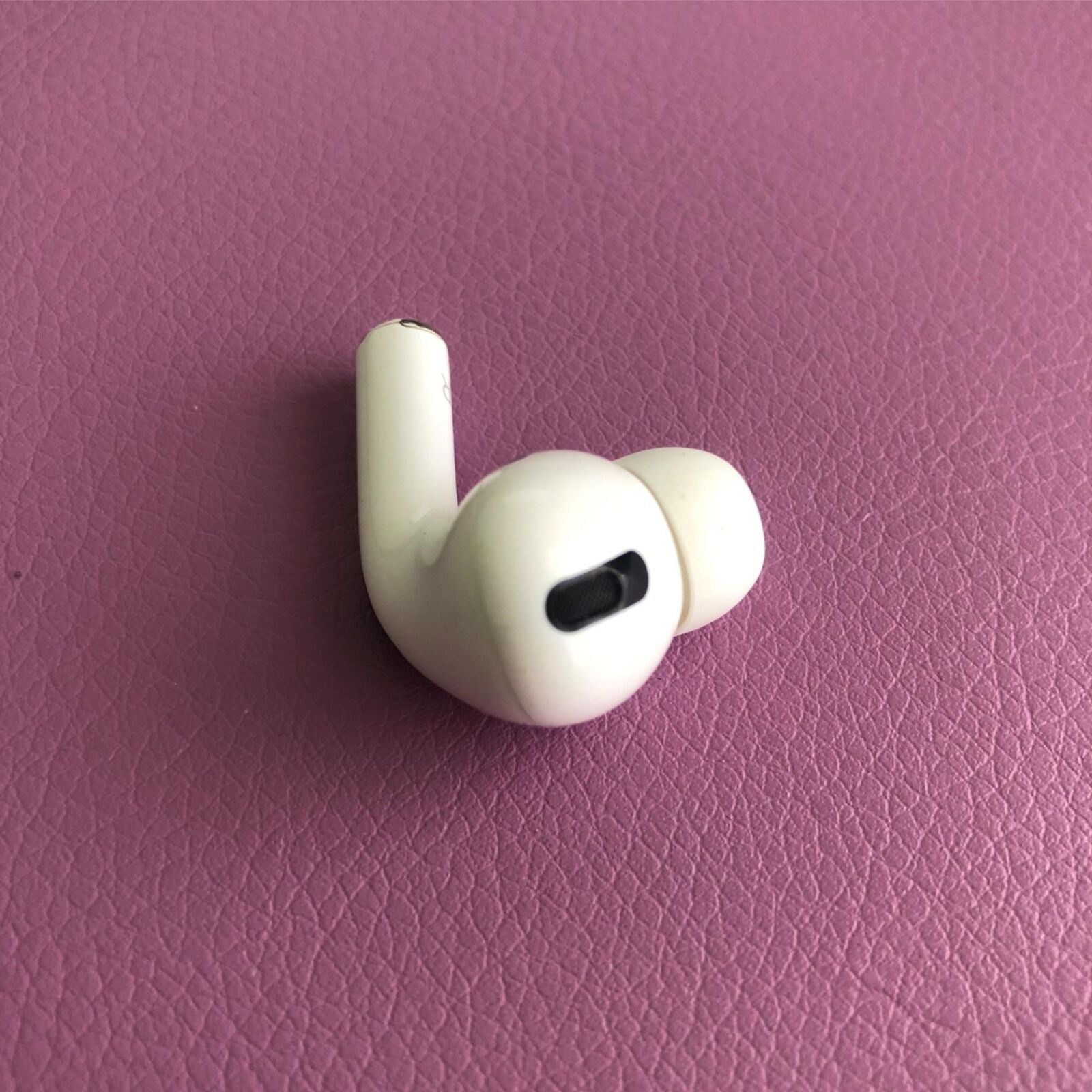 Apple Airpods Pro 1st Gen Right Side Only A2083 AirPods - 100% Original VN