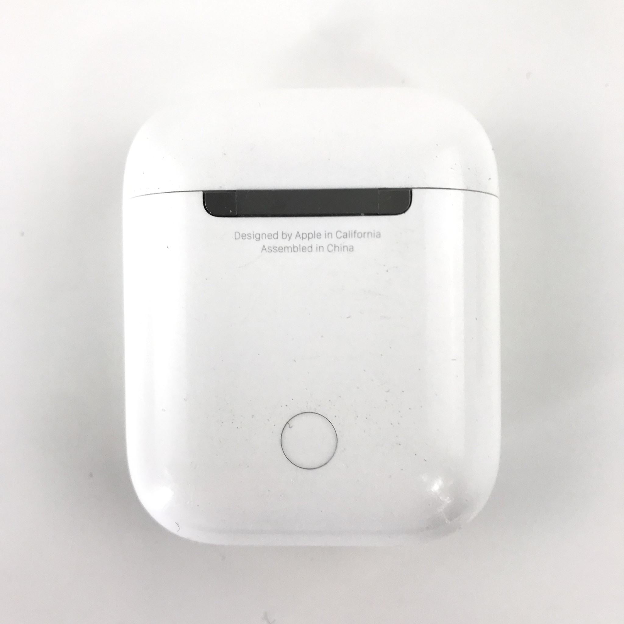 Apple Airpods Case 1st Gen 2nd Gen Lightning Charging Case Only - A1602 AXCU CN