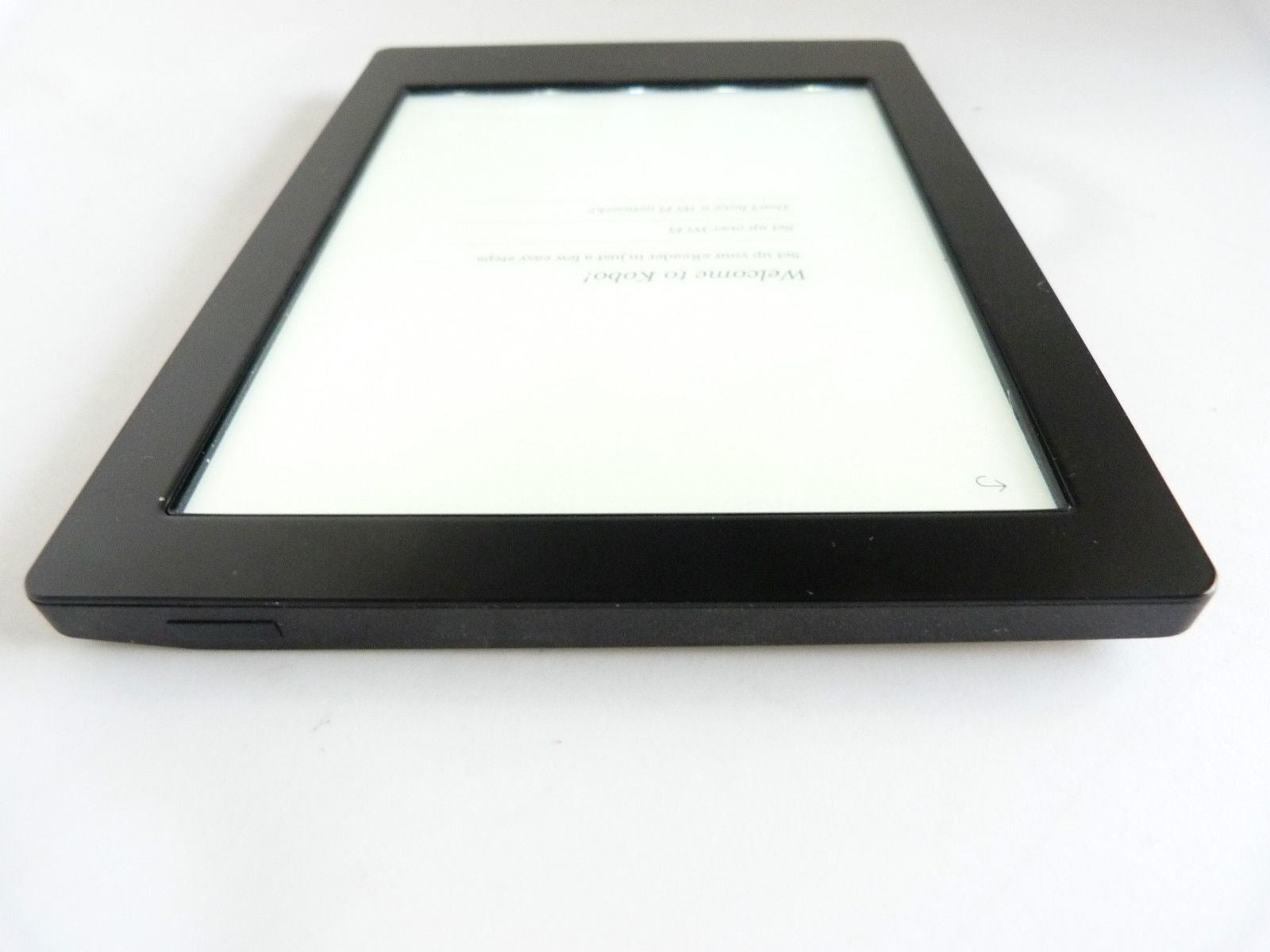 Kobo Aura H2O 4GB e-Reader, Wi-Fi, 6.8in - Black N250