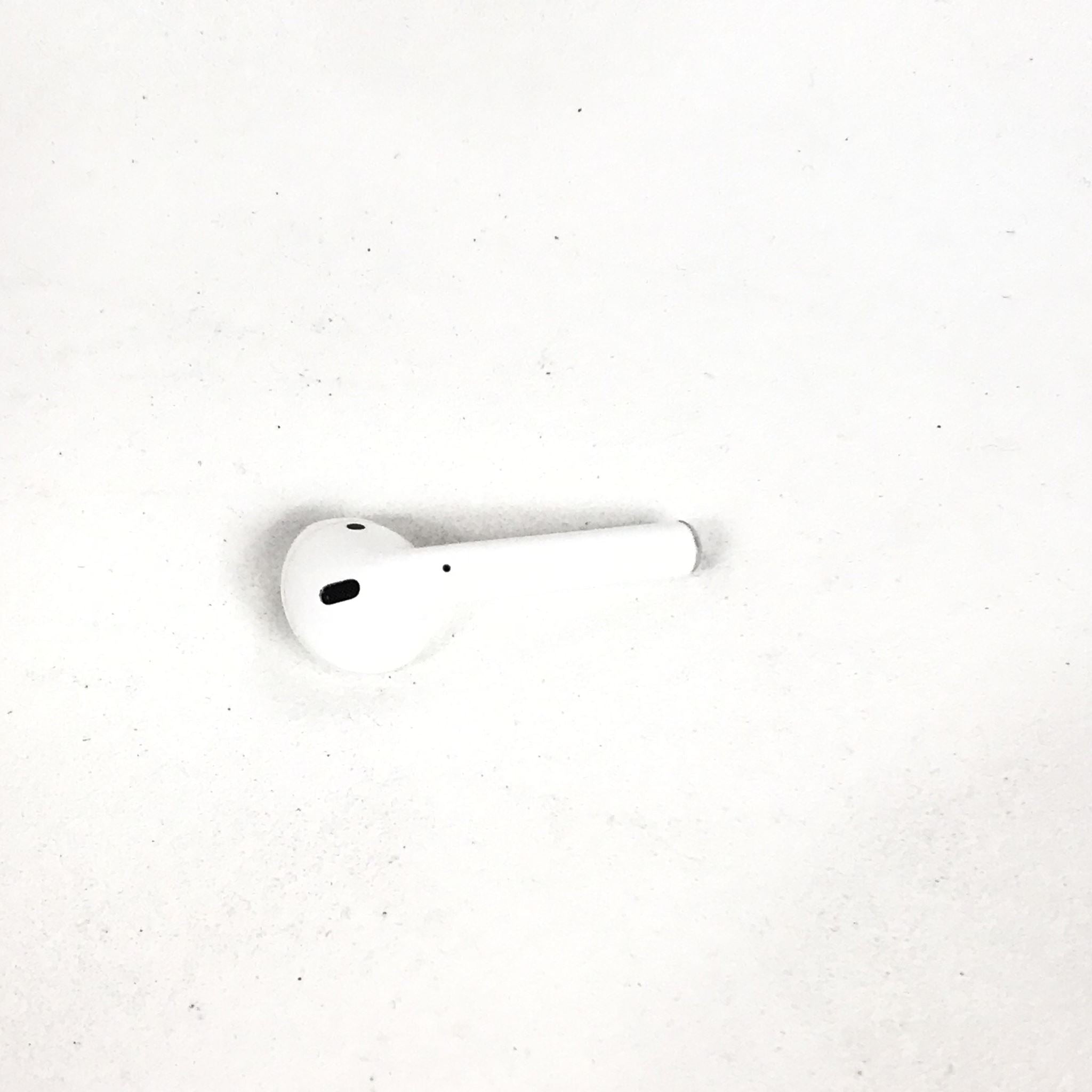 Apple Airpod 2nd Generation Replacement Right Side Only OEM AirPods 2 - A2032 CN