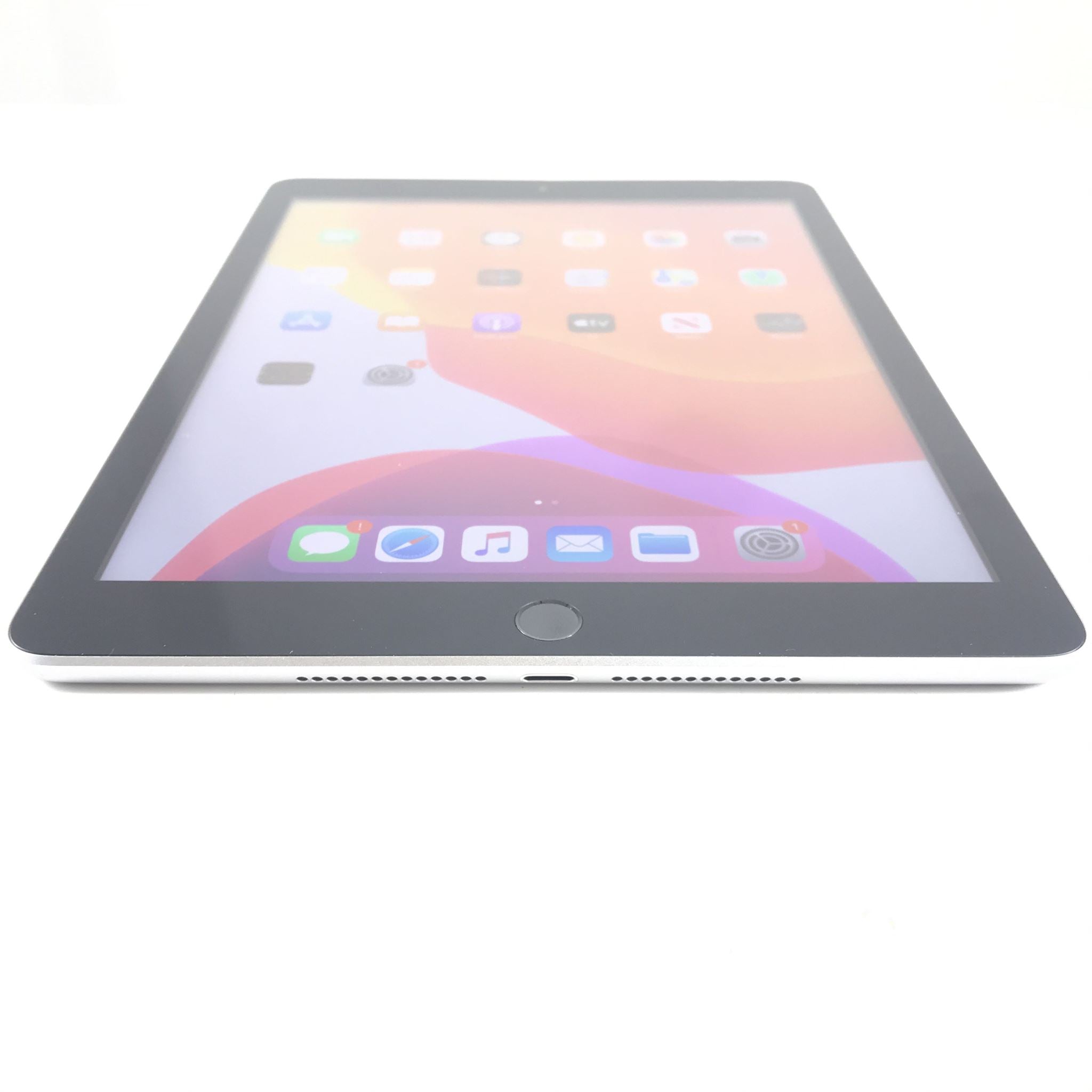 Apple iPad 5th Generation A1823 128GB Wi-Fi + 4G LTE Cellular 9.7in Gray