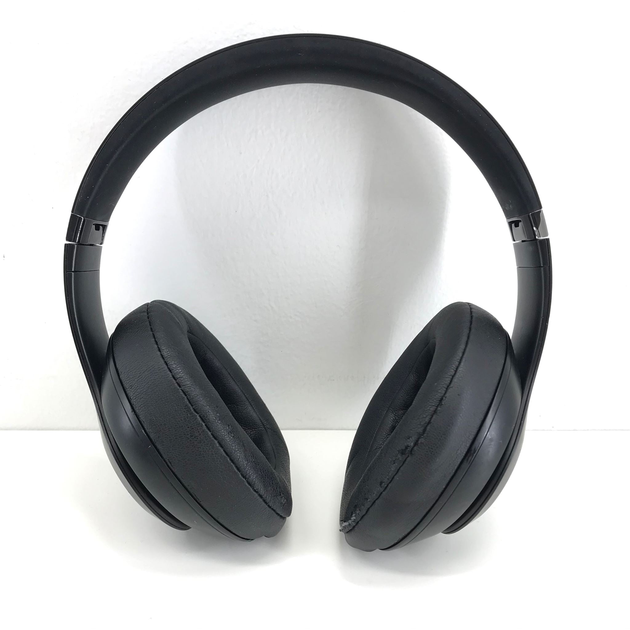 Beats Studio 3 Headband Wireless Bluetooth Headphones by Dr. Dre - Black