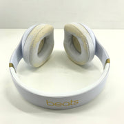 Beats Studio 3 Headband Wireless Bluetooth Headphones by Dr. Dre - White Read