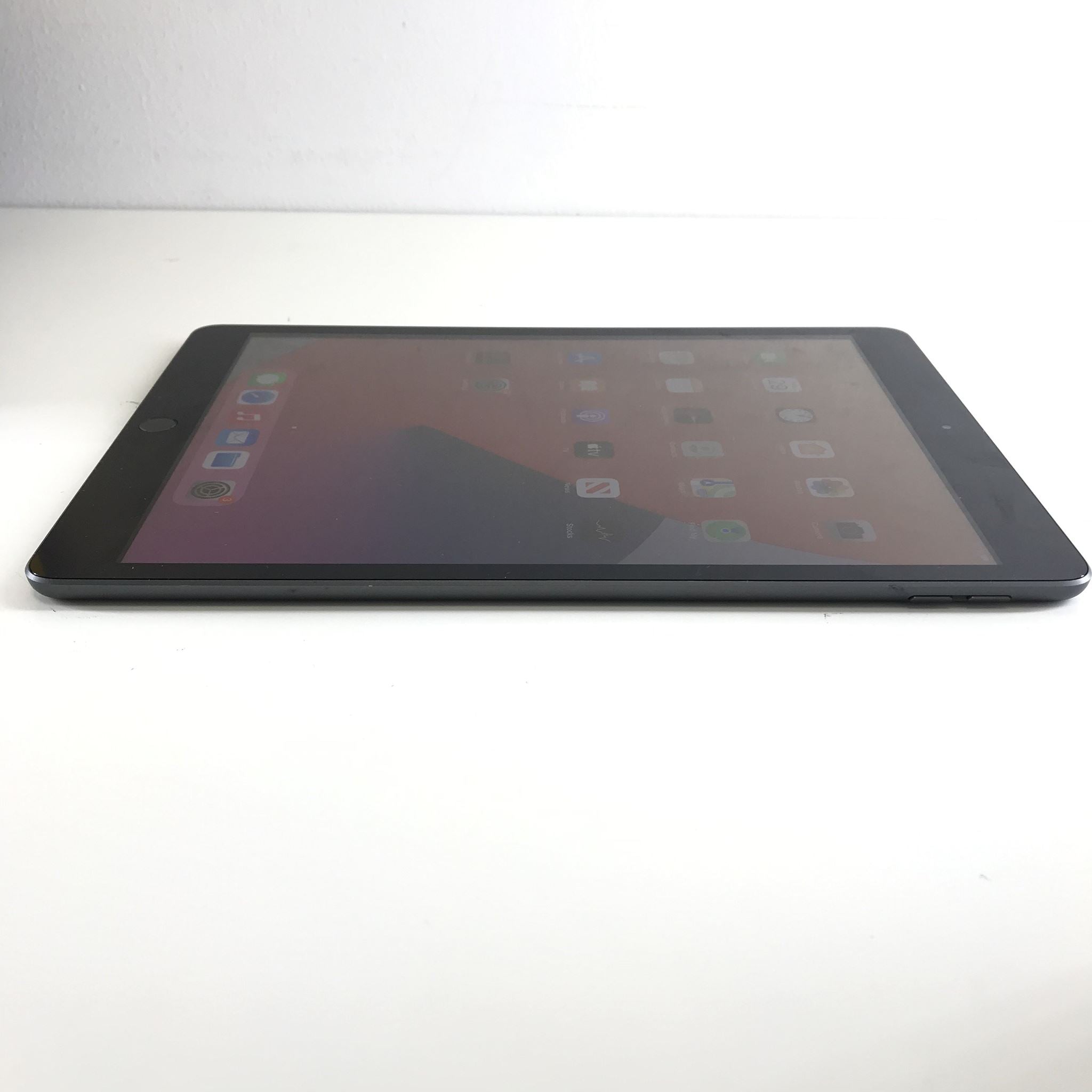 Apple iPad 8 8th Generation 128GB A2270 Wi-Fi 10.2" iOS Tablet - Space Gray
