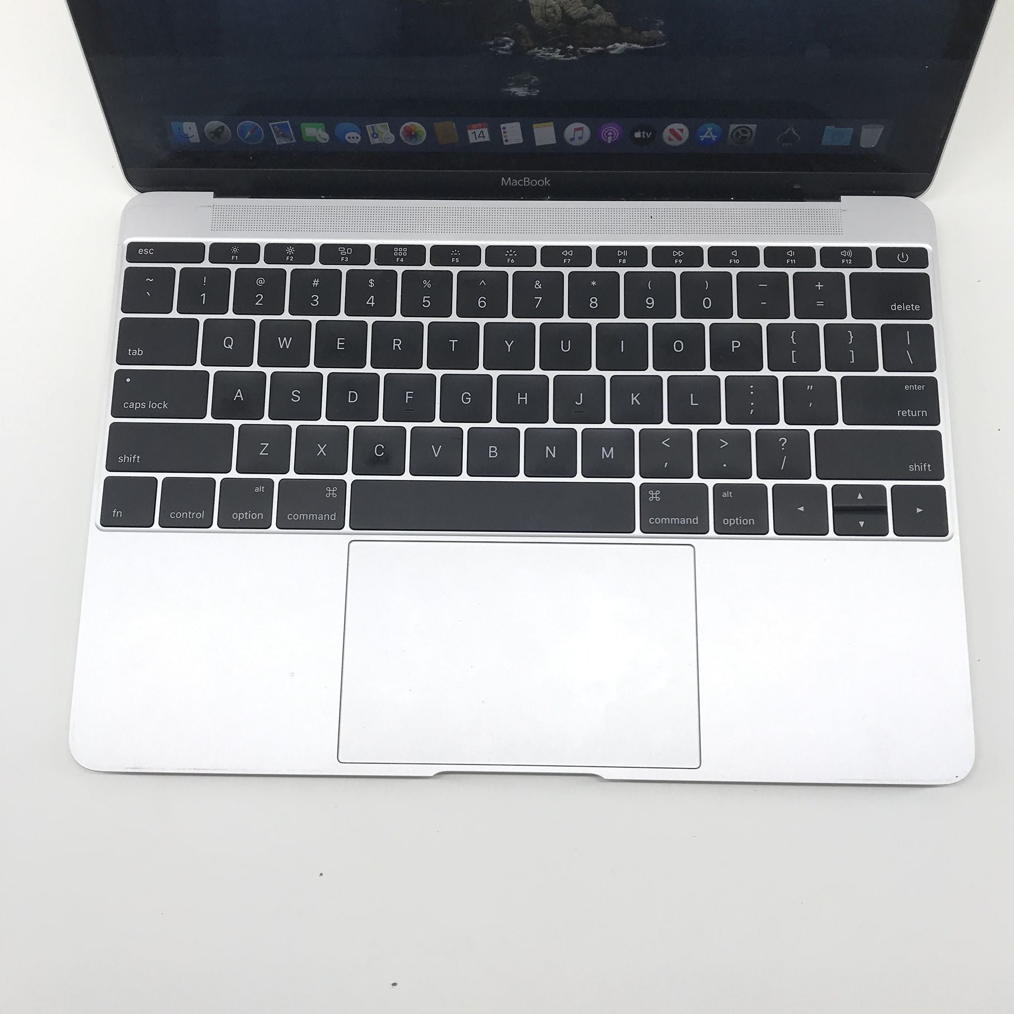 2016 Apple MacBook Laptop Intel m3 1.1 GHz 8GB RAM 256GB SSD 12" Gray A1534