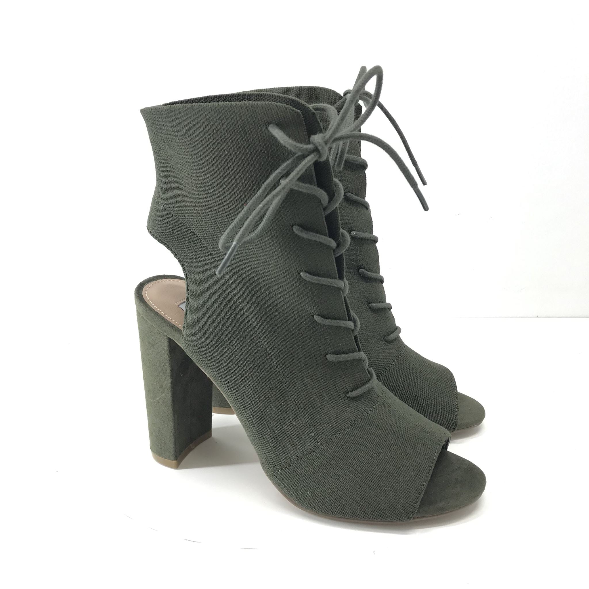 Steve Madden Capture Booties Peep Toe Lace Up in Olive Green Sz 6.5