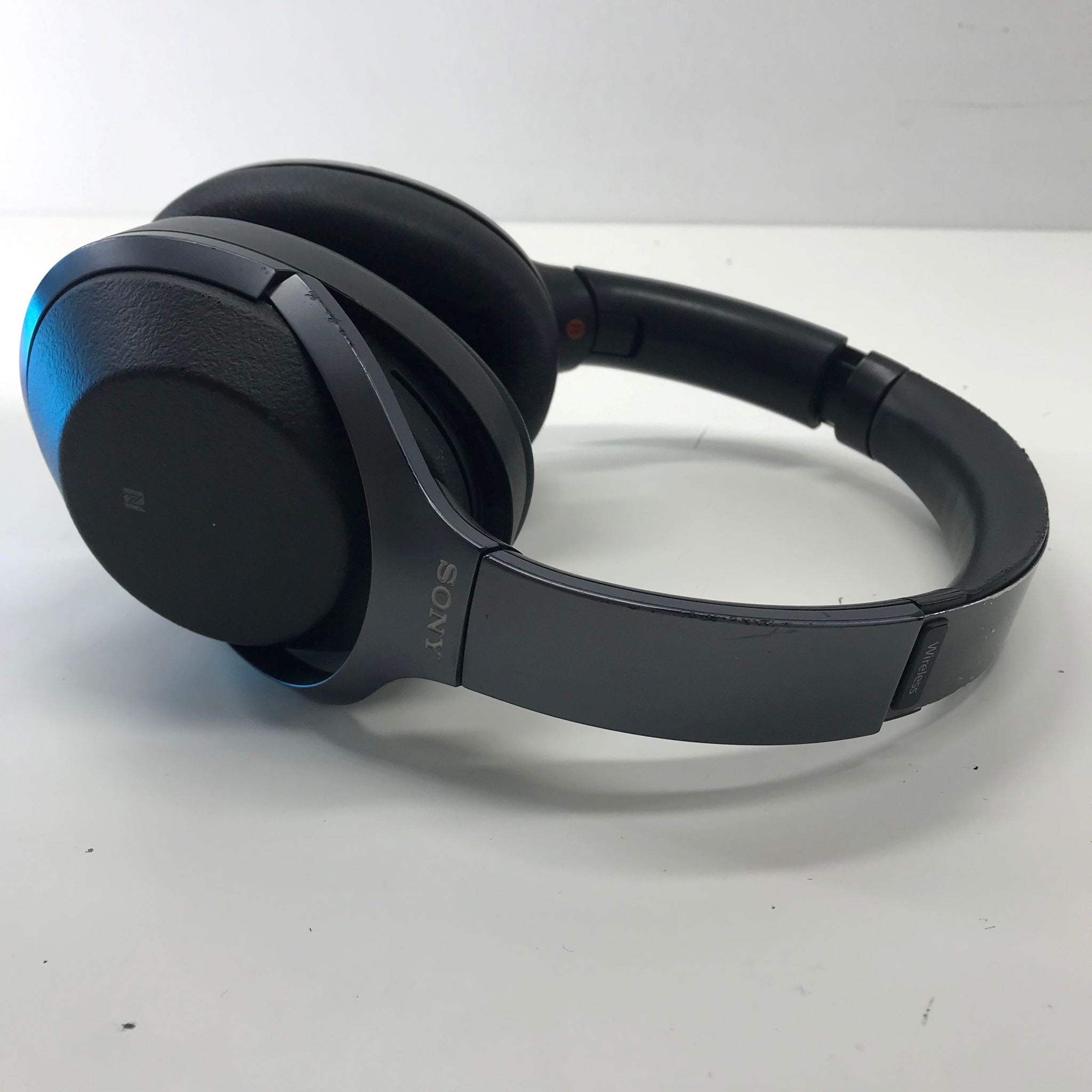 Sony WH-1000XM2 Premium Noise Cancelling Wireless Over-Ear Headphones GRADE B