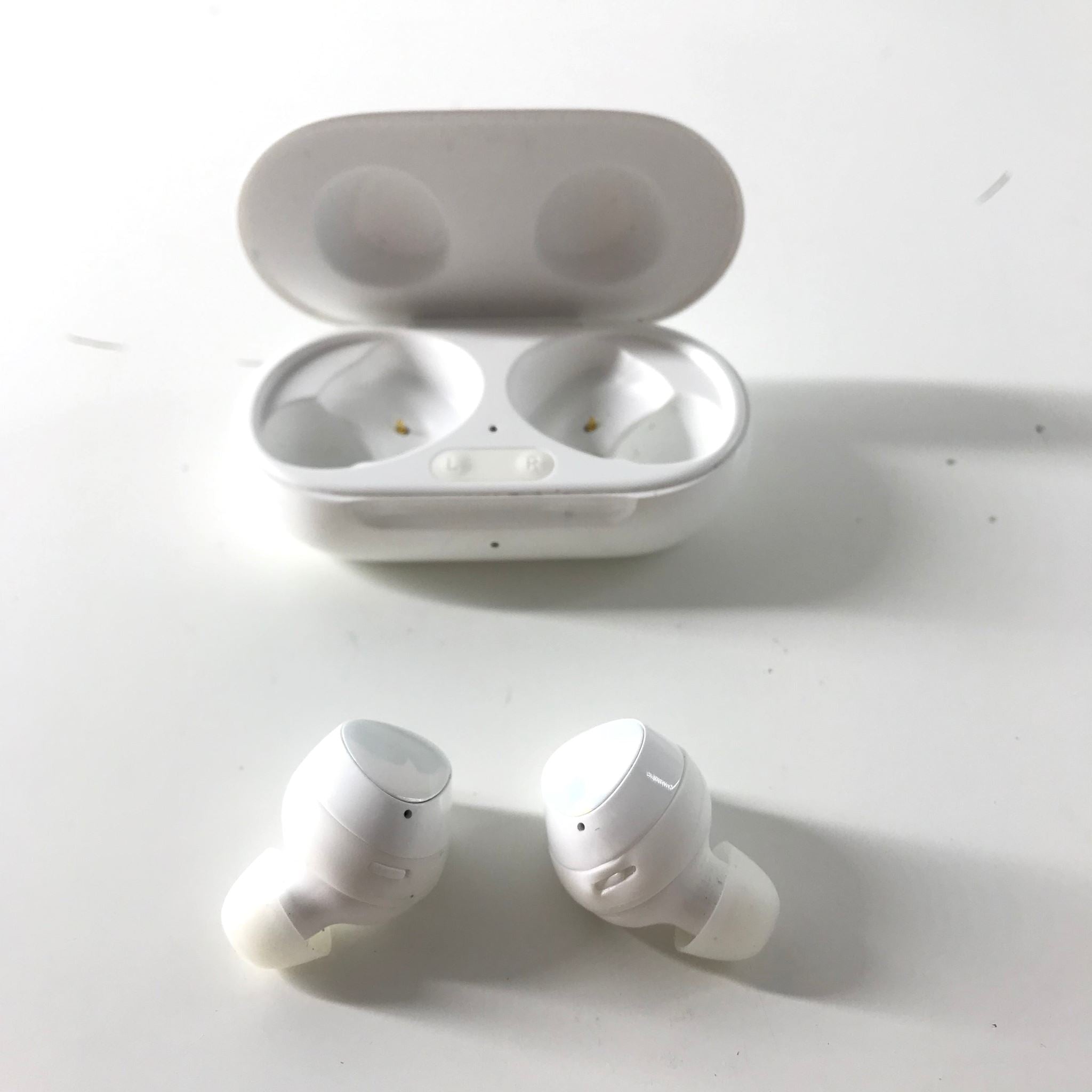 Samsung Galaxy Buds Plus SM-R175 Wireless Bluetooth Both Earbuds w/ Case White