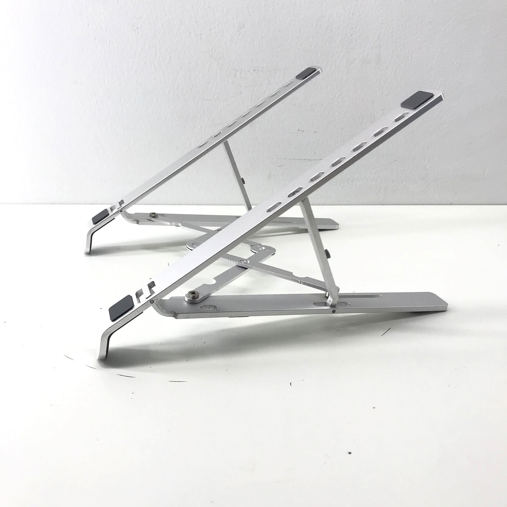 Fiason Adjustable Ergonomic Laptop Stand - 7 Angles - Silver
