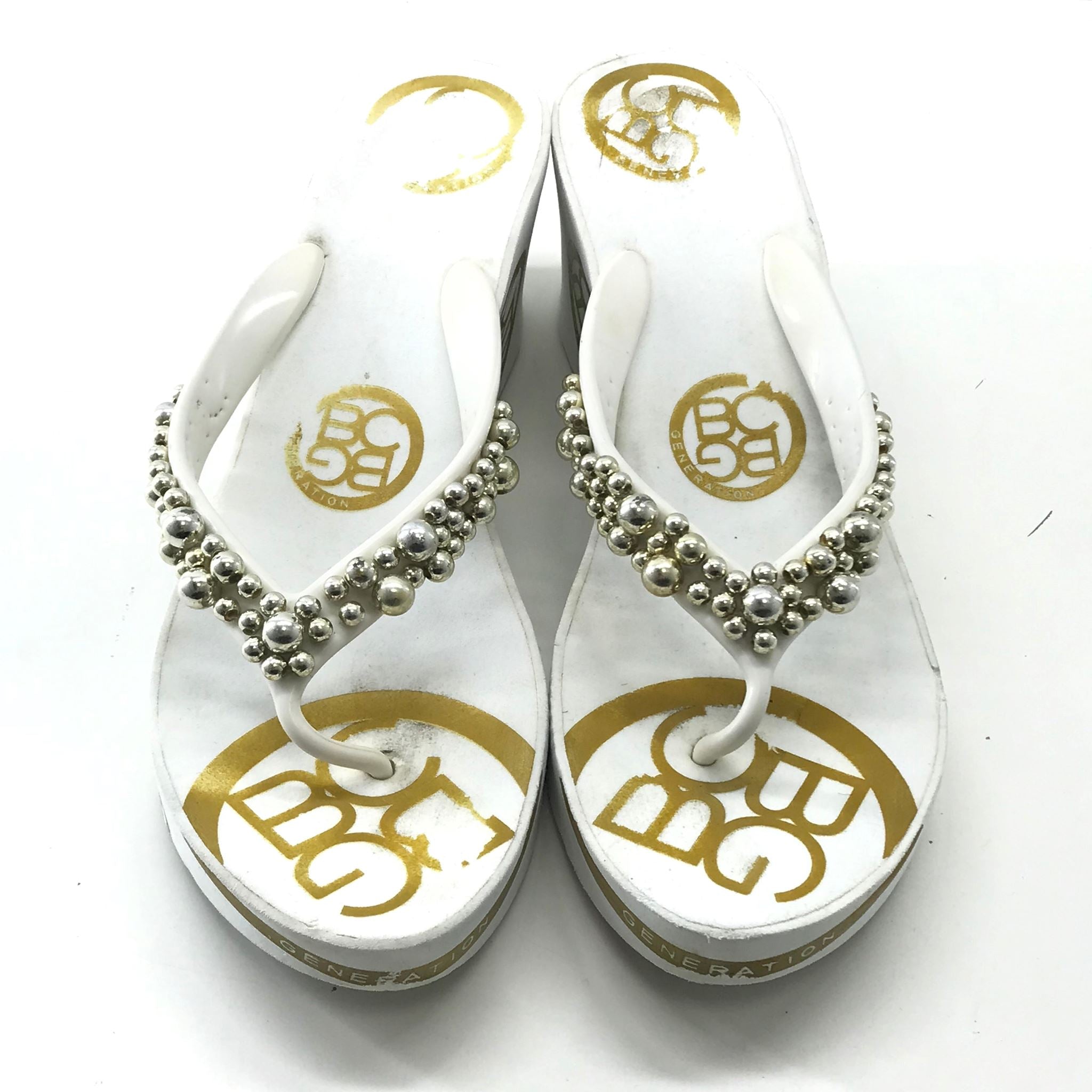 BCBG Generation White Wedge Flip Flops Beaded Thong Women's Size 9.5