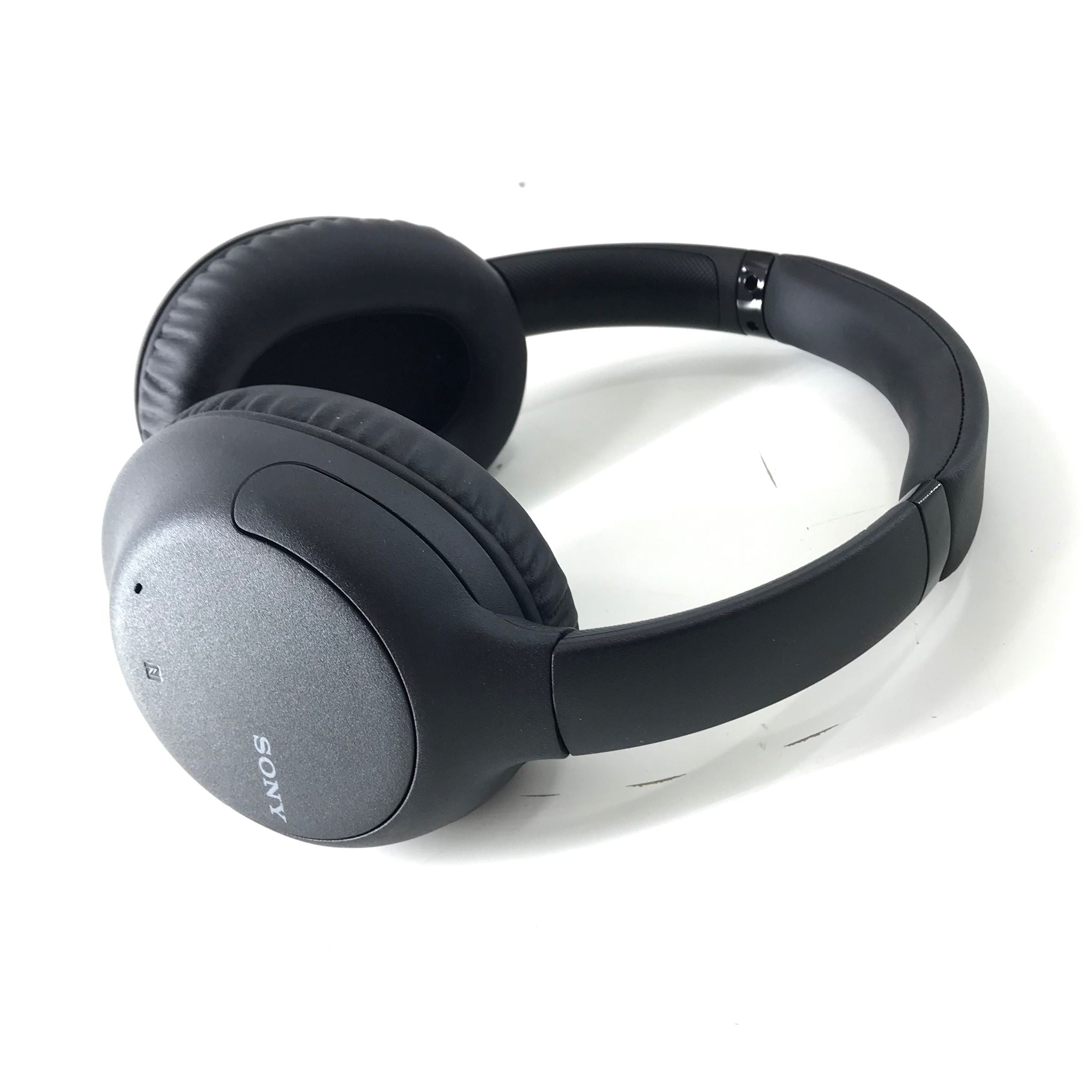 Sony WH-CH710N Wireless Noise-Canceling Over The Ear Headphones - Black GREAT!!!