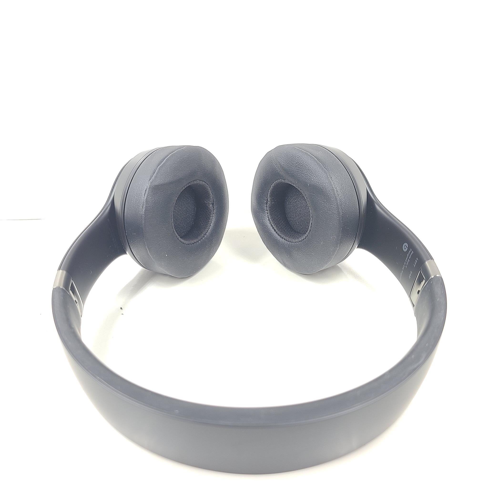 Beats Solo 4 Wireless On-Ear Headphones - Black no case GRADE A