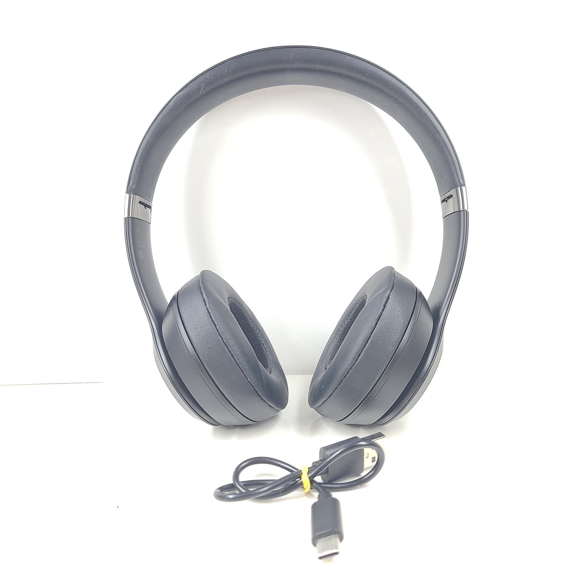 Beats Solo 4 Wireless On-Ear Headphones - Black no case GRADE A