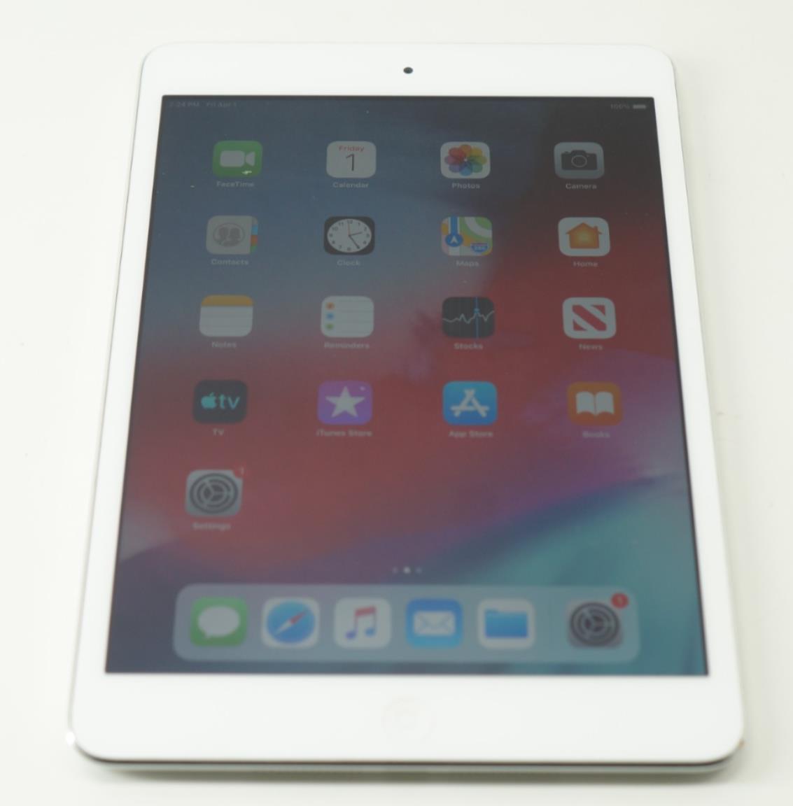 Apple iPad mini 2 32GB, Wi-Fi, 7.9in - Silver (CA) A1489