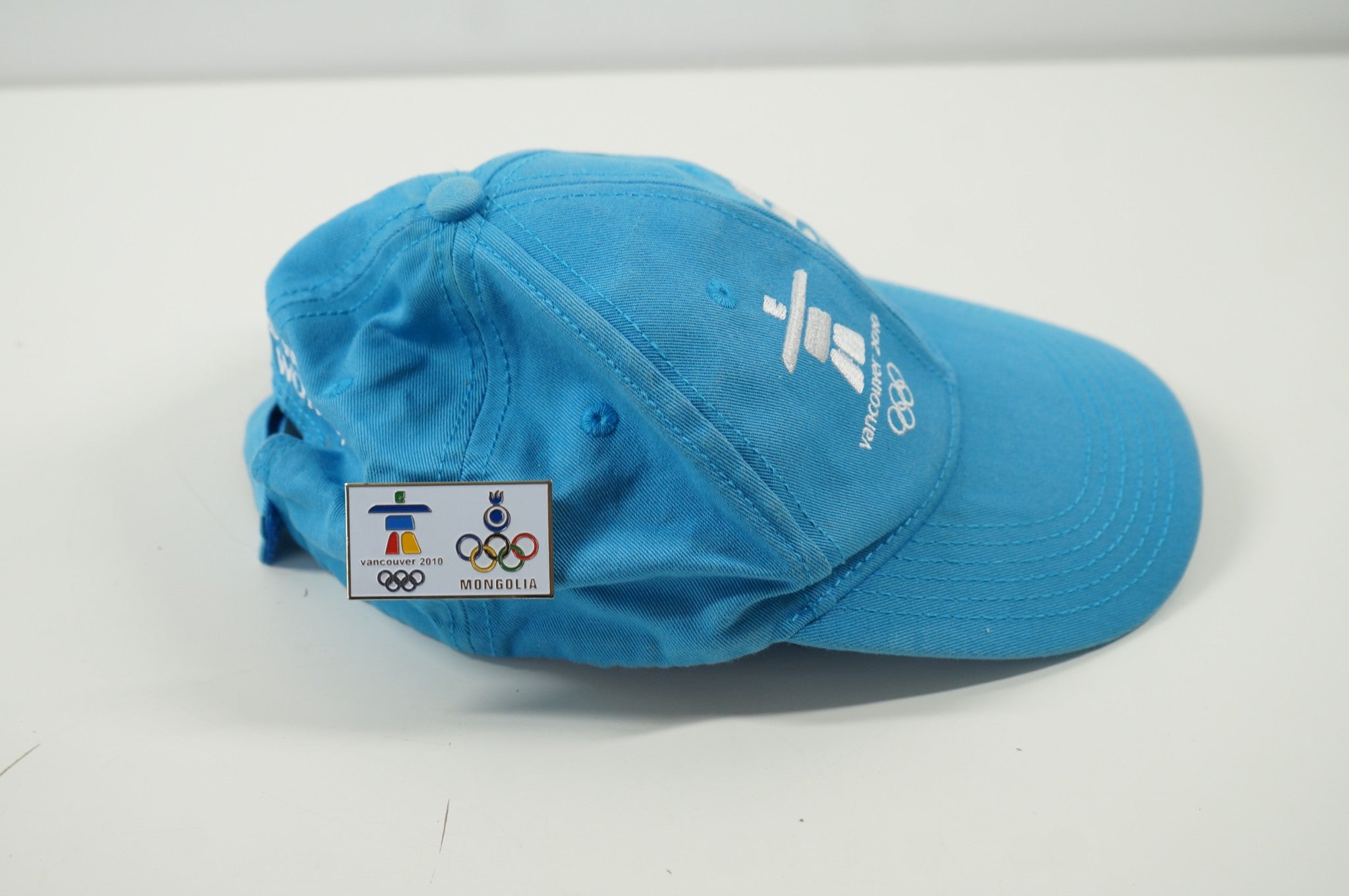 Olympic Vancouver 2010 Mongolia Hudson's Bay Cap & Mongolia Pin - Sky Blue