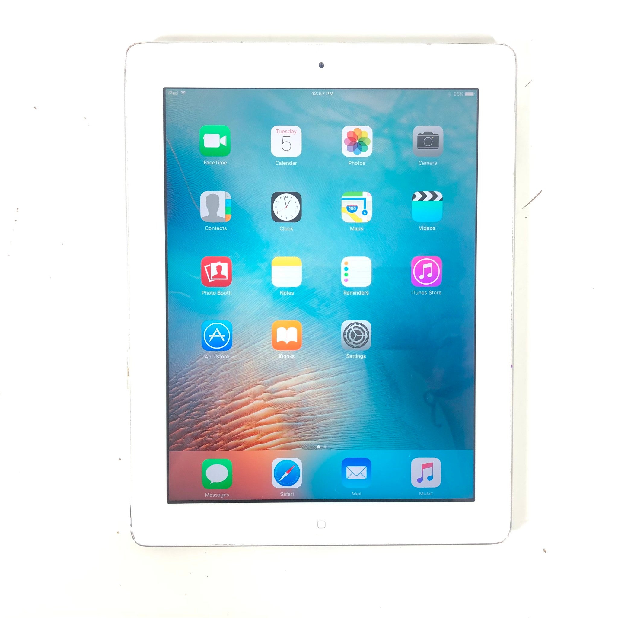 Apple iPad 3 3rd Generation Tablet A1416 32 GB Wi-Fi 9.7in White/Silver