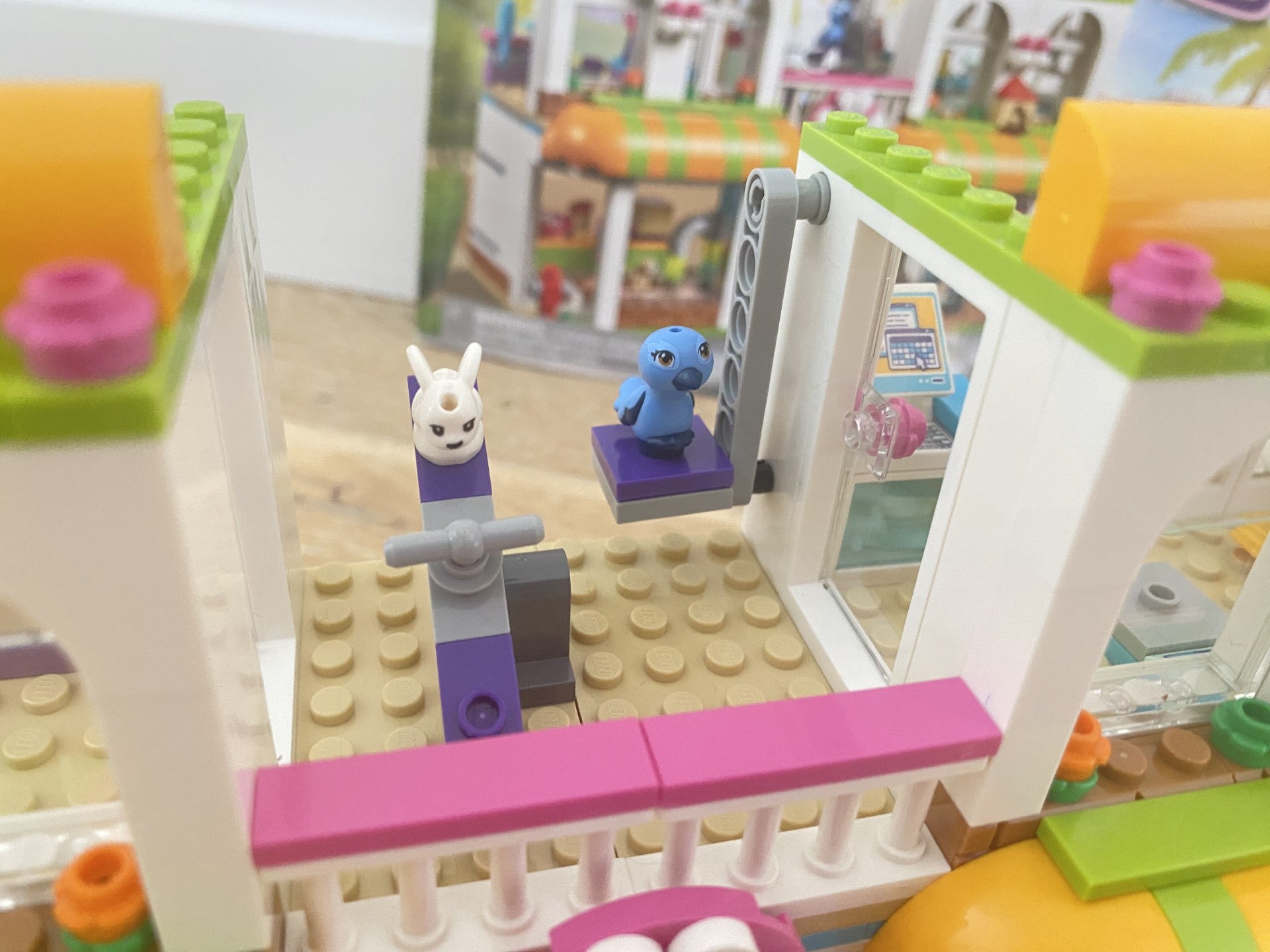 LEGO FRIENDS 41345 Heartlake City Pet Center - Retired Complete w/ Manual