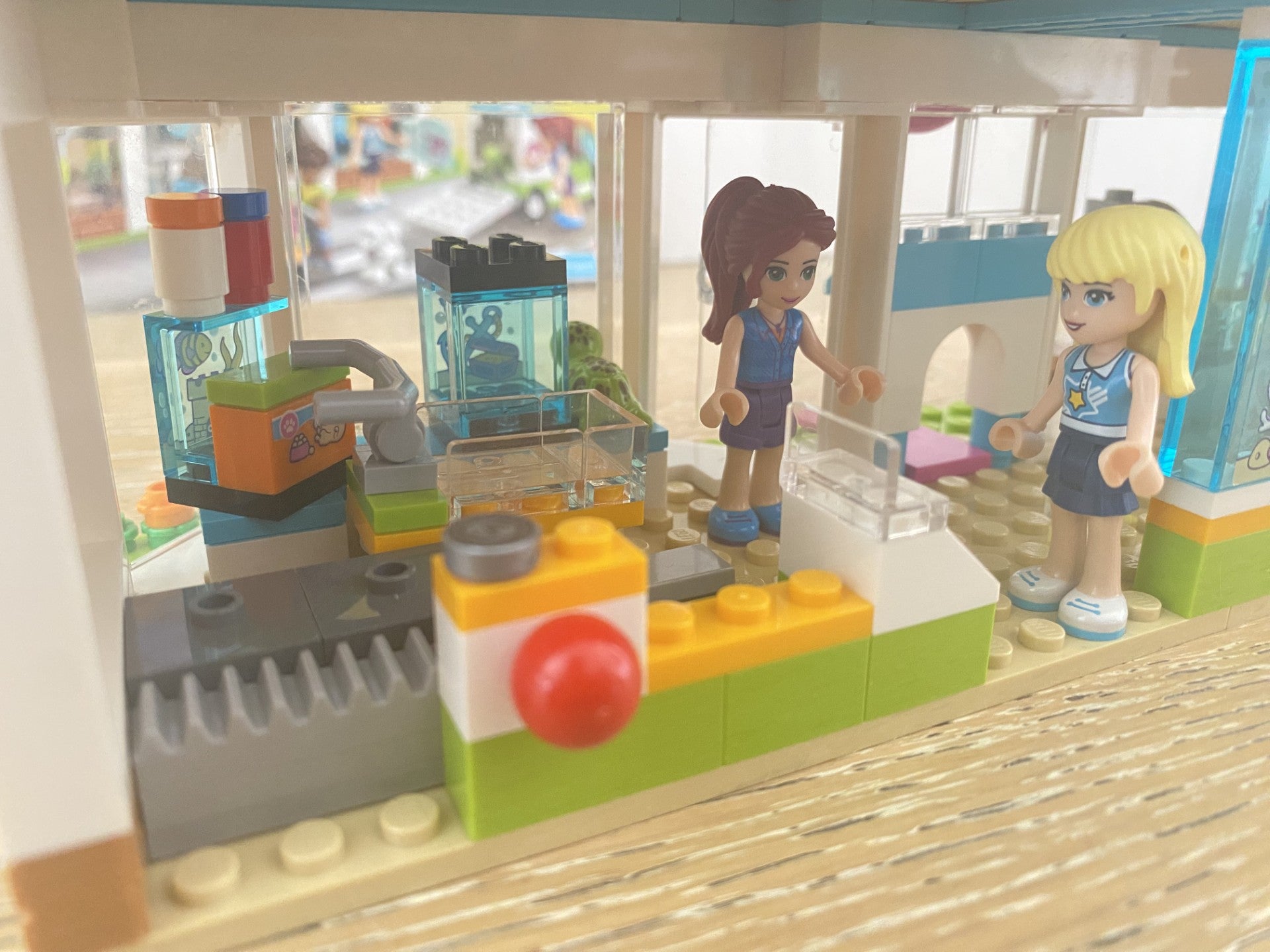 LEGO FRIENDS 41345 Heartlake City Pet Center - Retired Complete w/ Manual